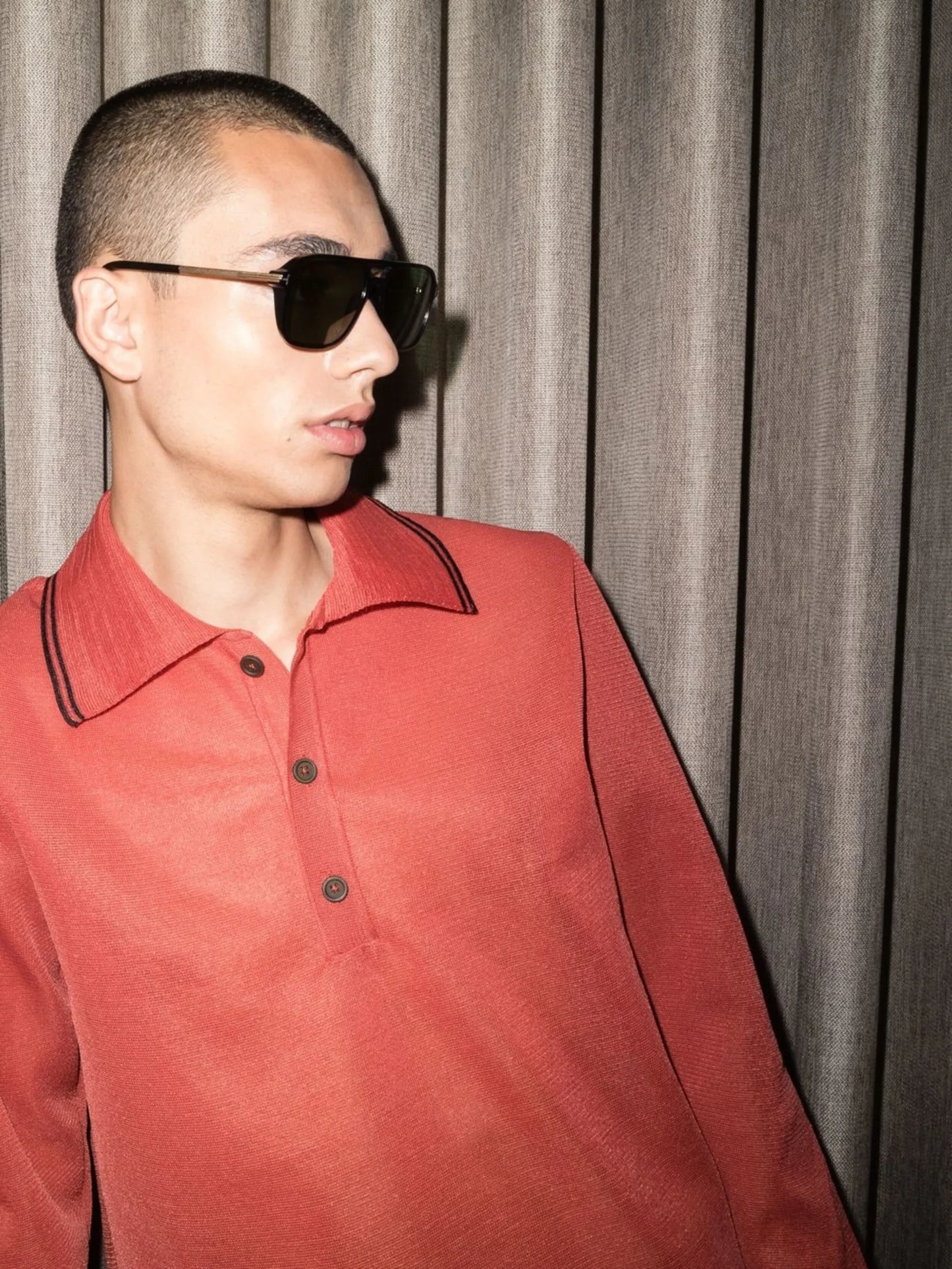 square-frame tinted sunglasses