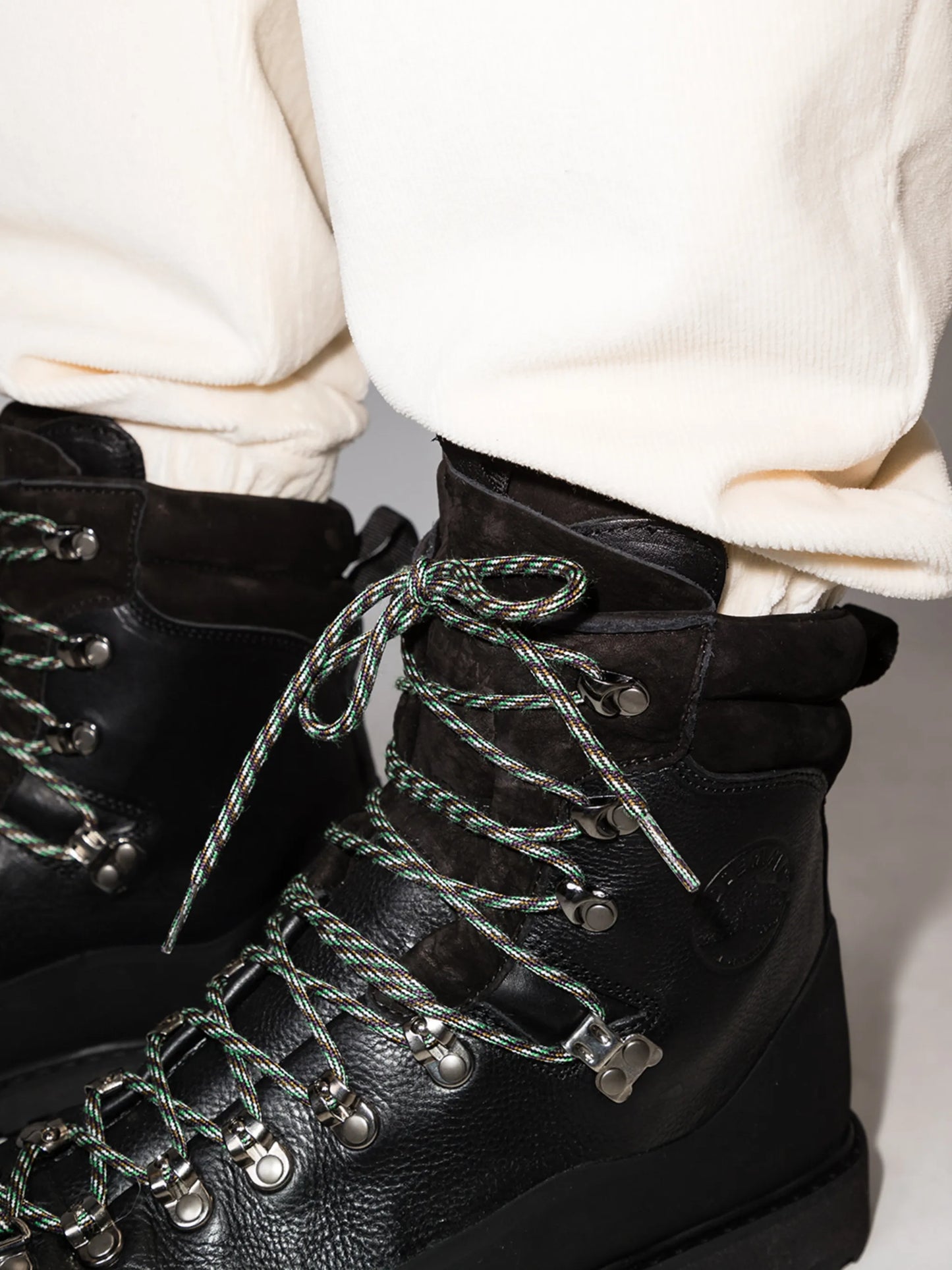 Everest leather boots
