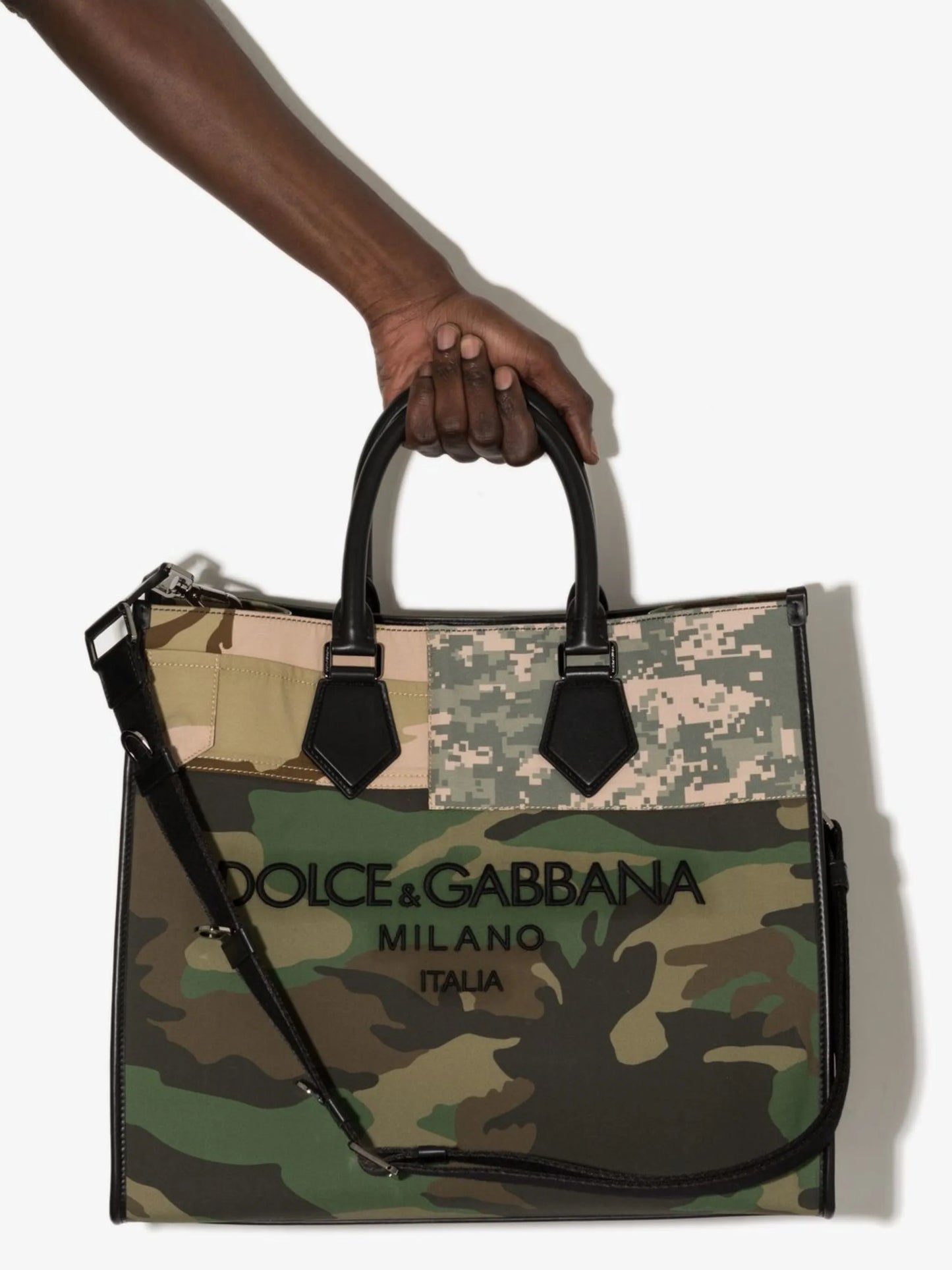 logo-embroidered camouflage shopper bag