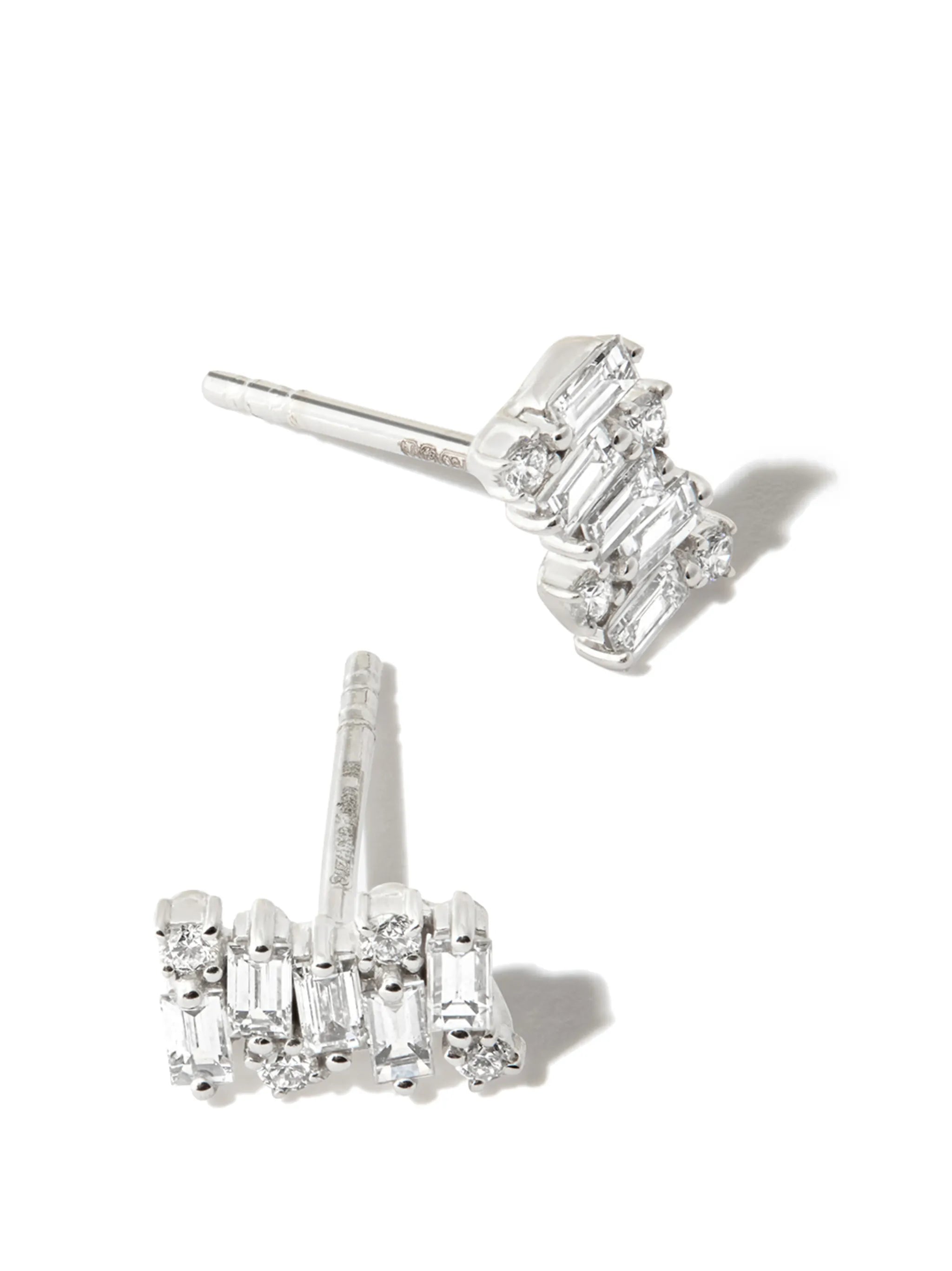18kt white gold diamond stud earrings