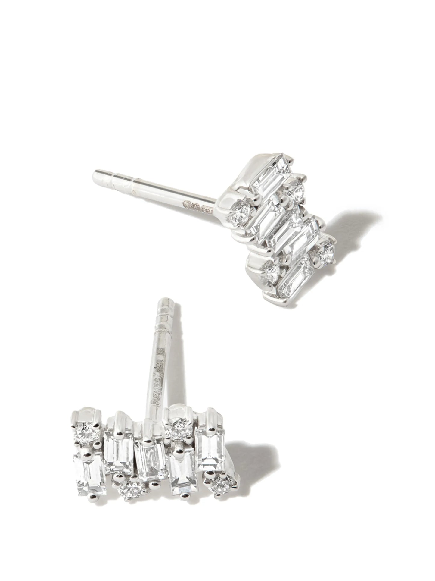 18kt white gold diamond stud earrings