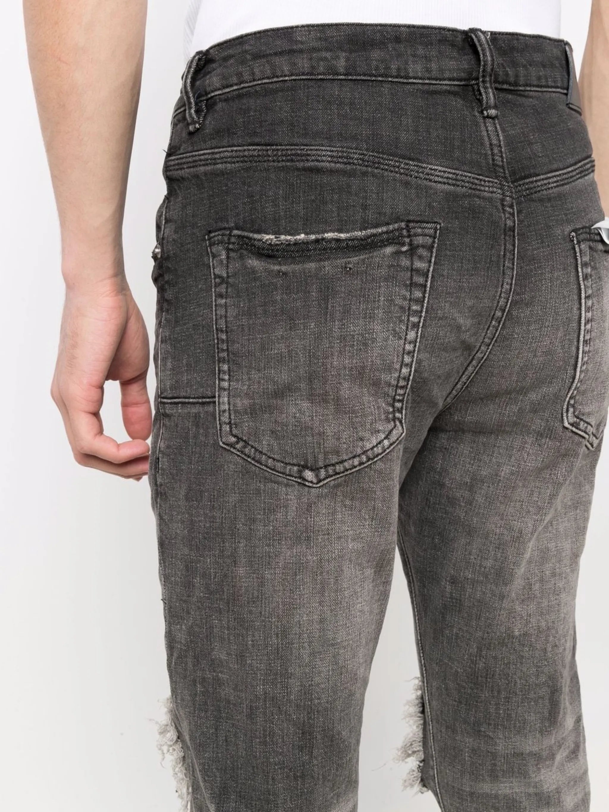 low-rise slim-fit jeans