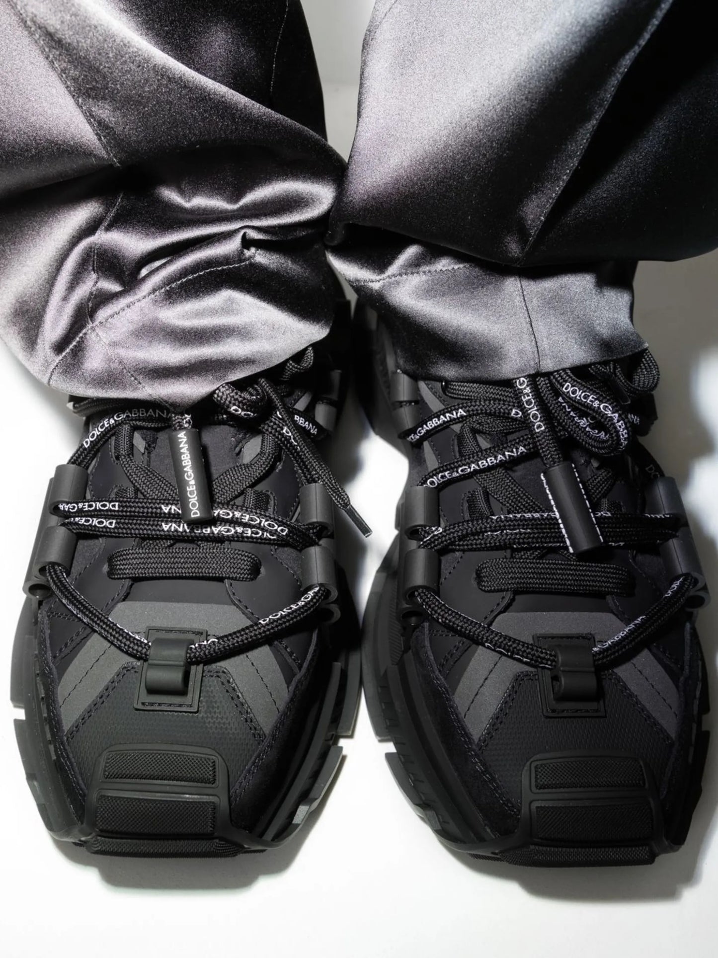 Space chunky low-top sneakers