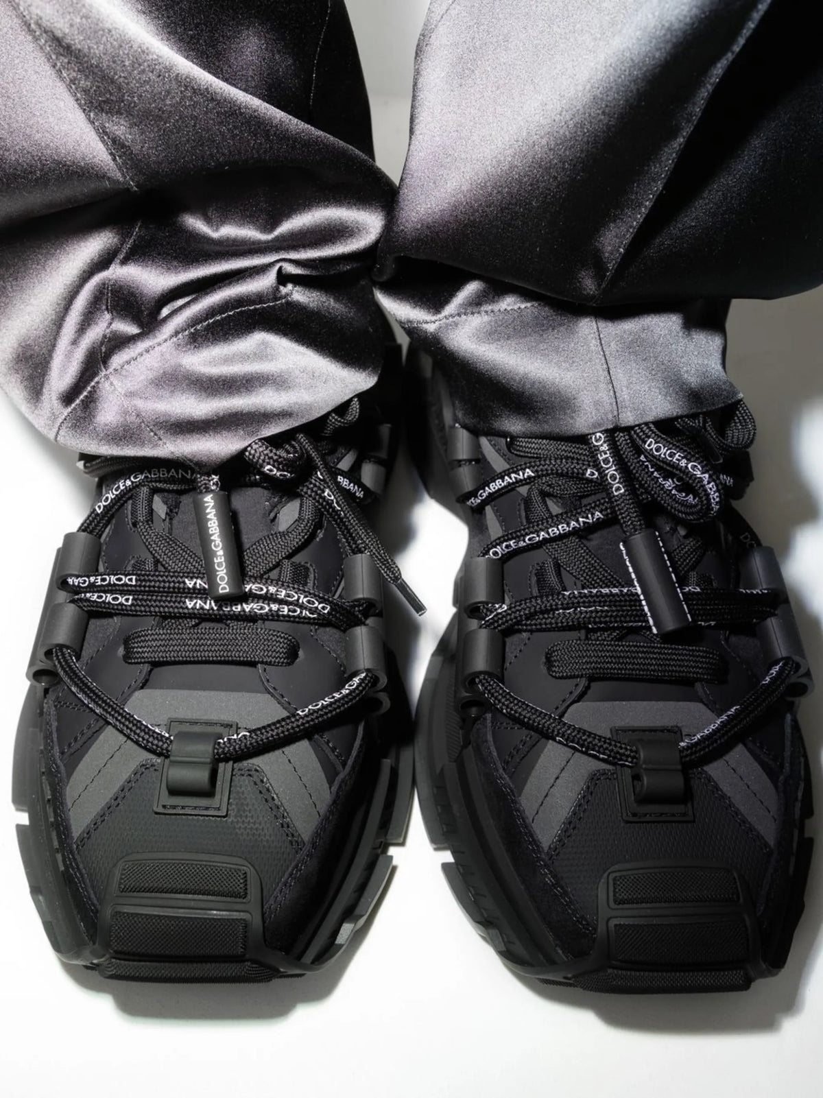 Space chunky low-top sneakers