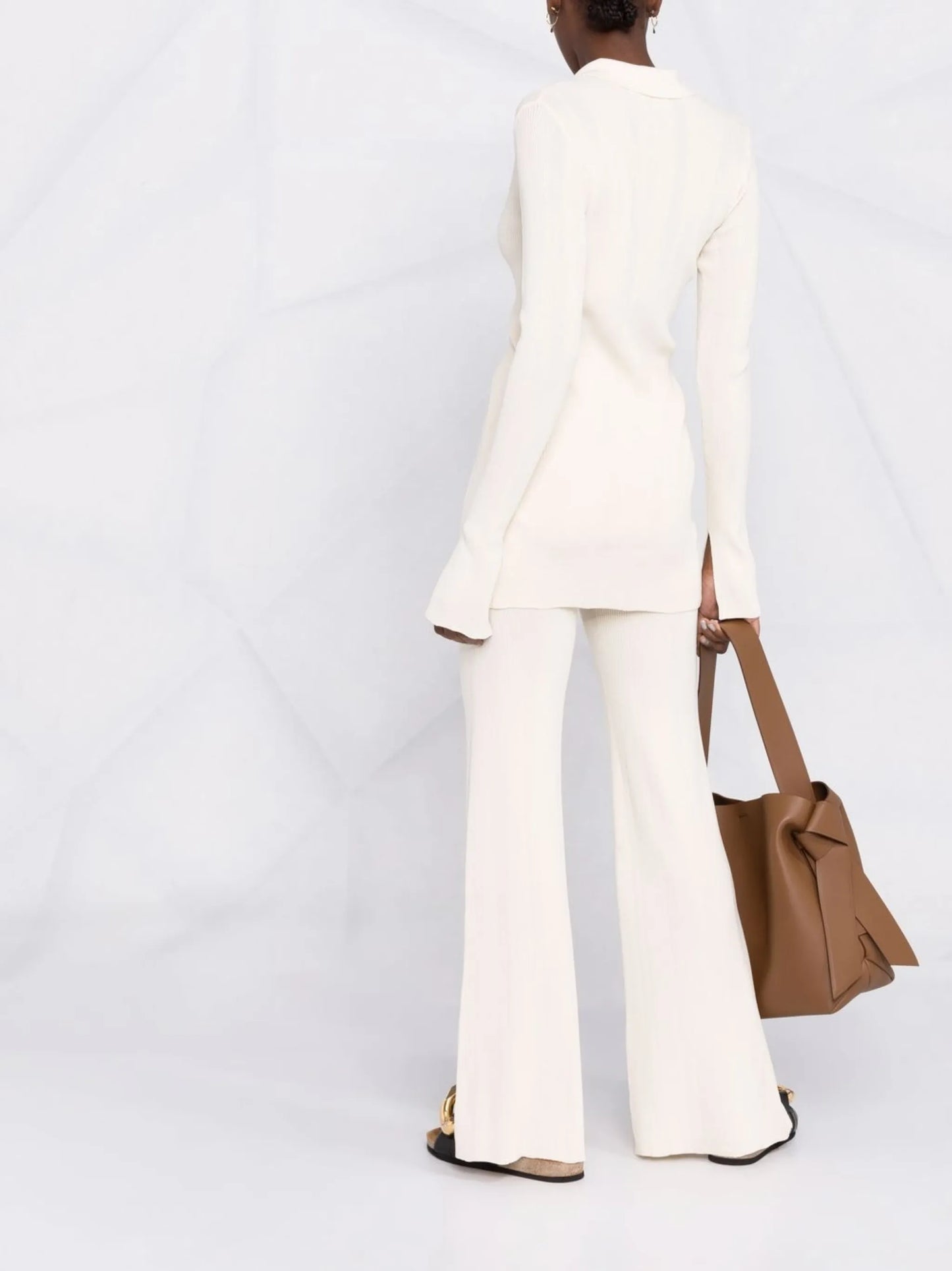 fine-ribbed flared trousers