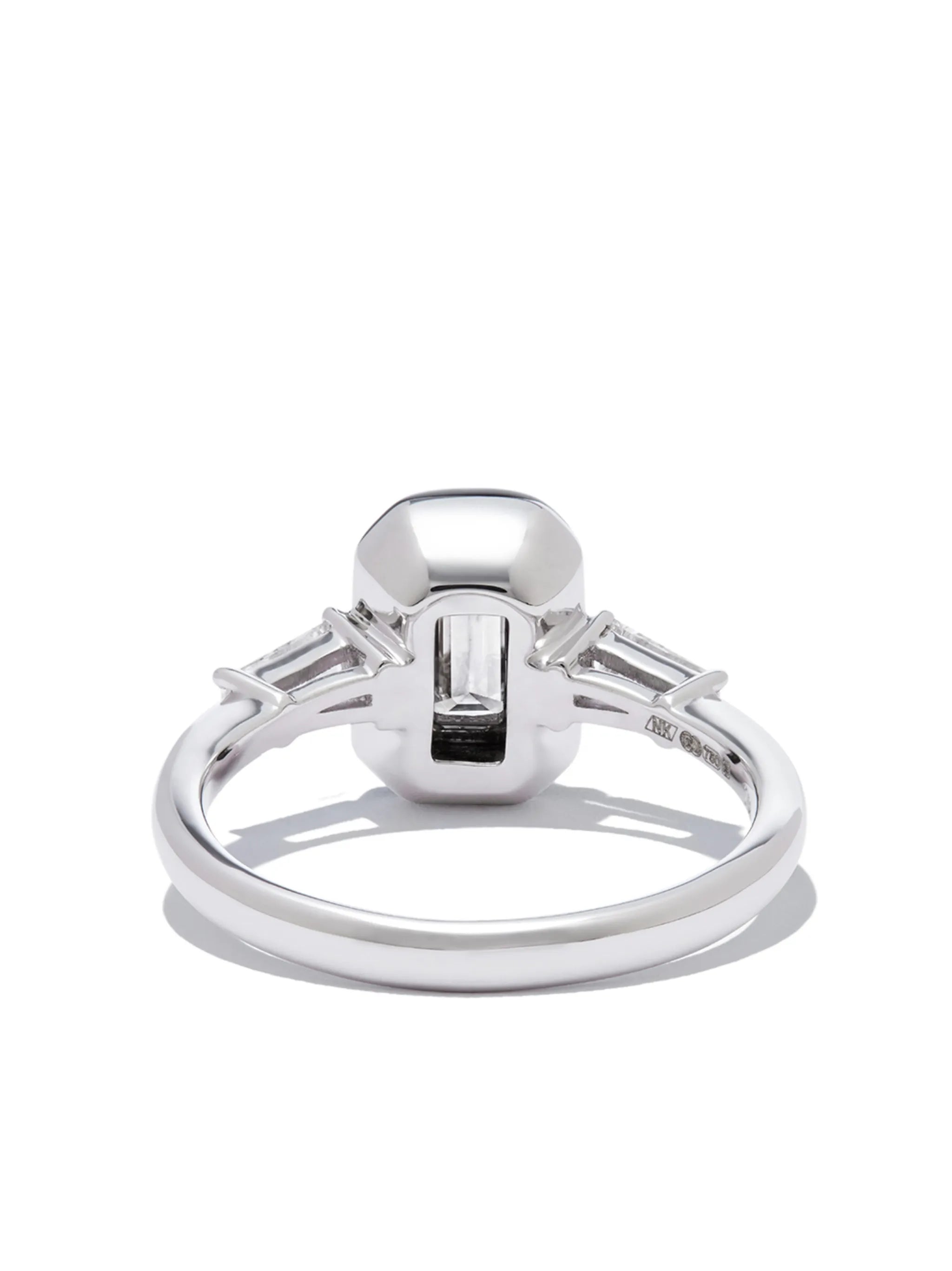 18kt white gold diamond and enamel ring
