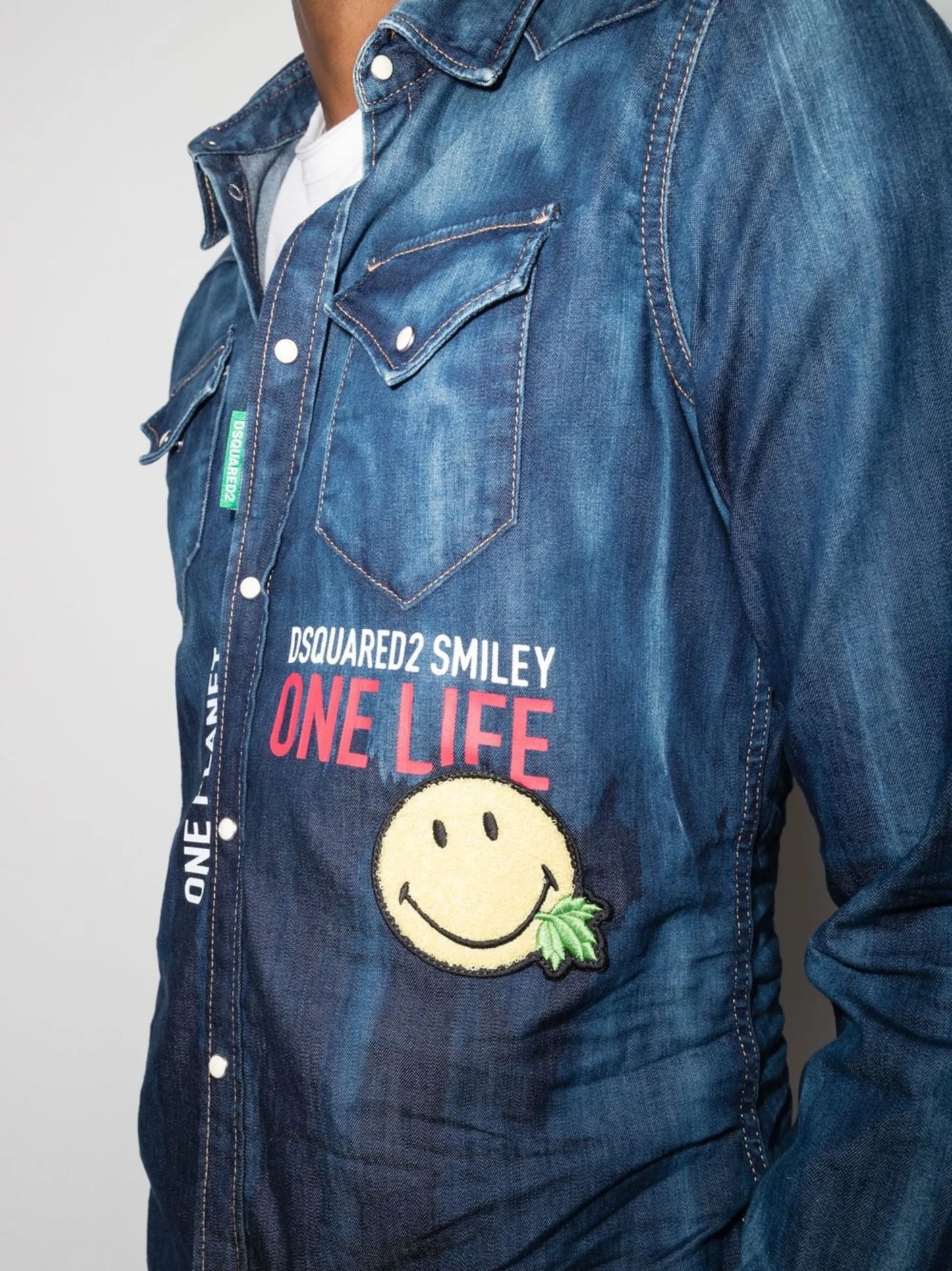 logo-print detail denim shirt