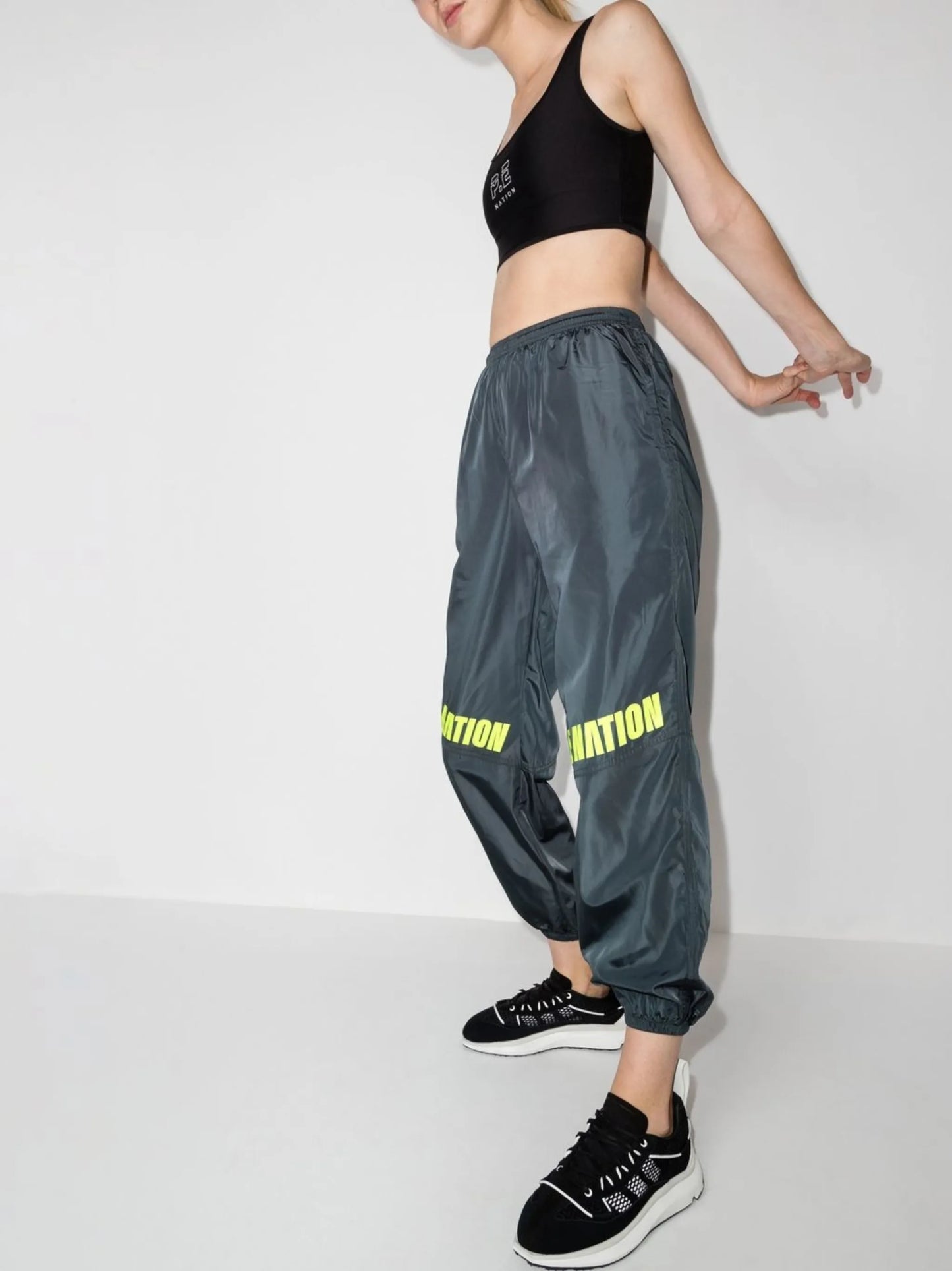 Dynamic sports bra