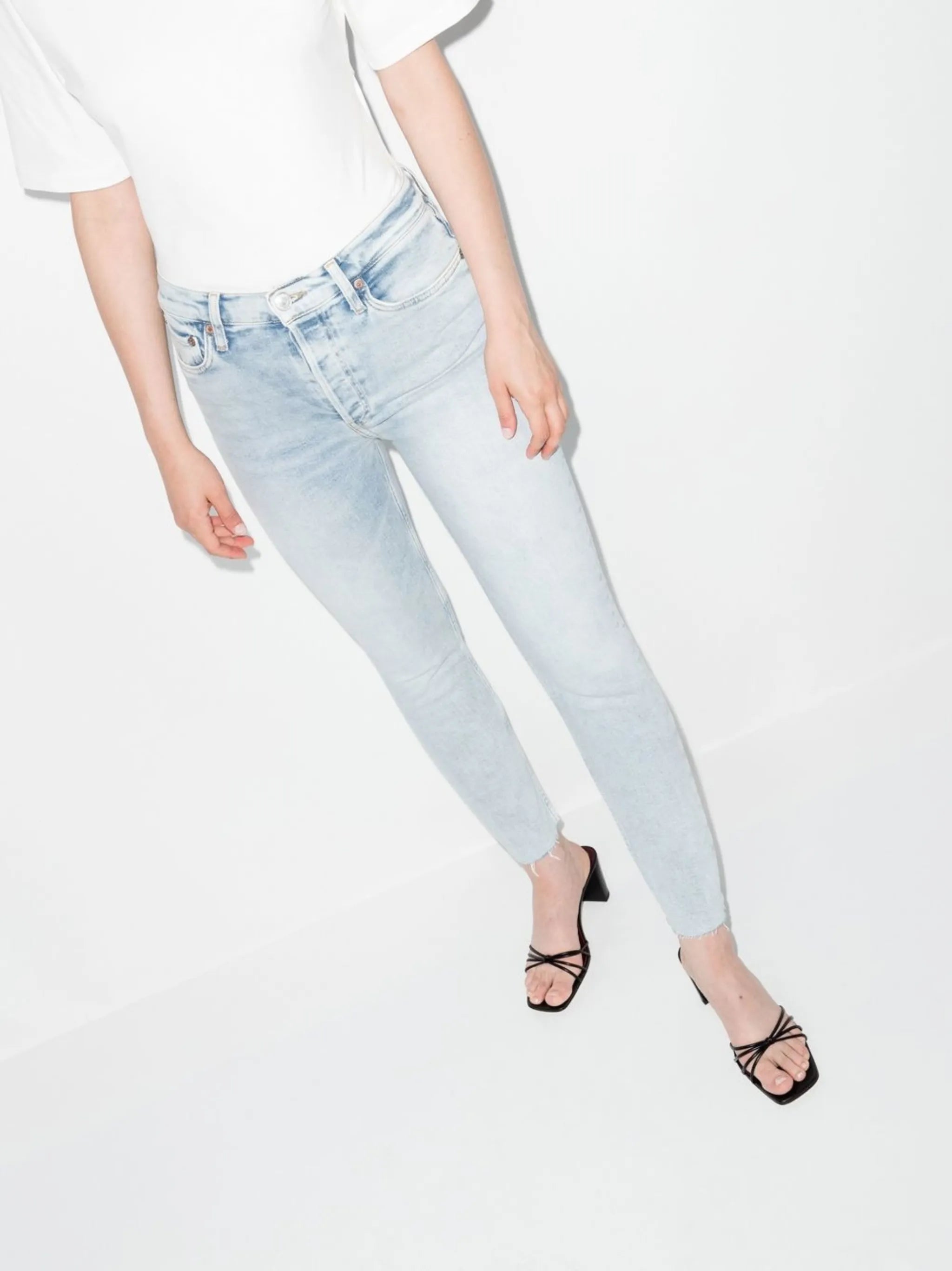 '90s high-rise jeans