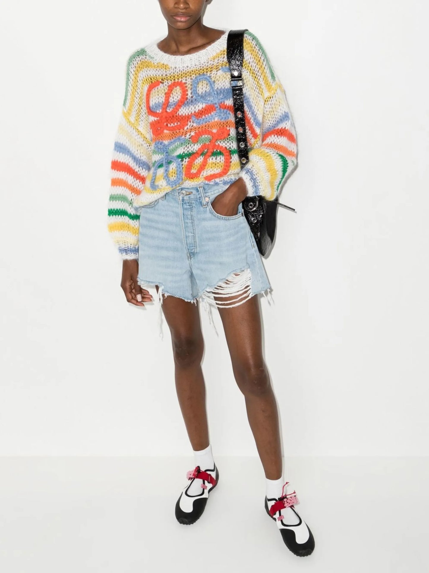 90s low-rise distressed denim shorts