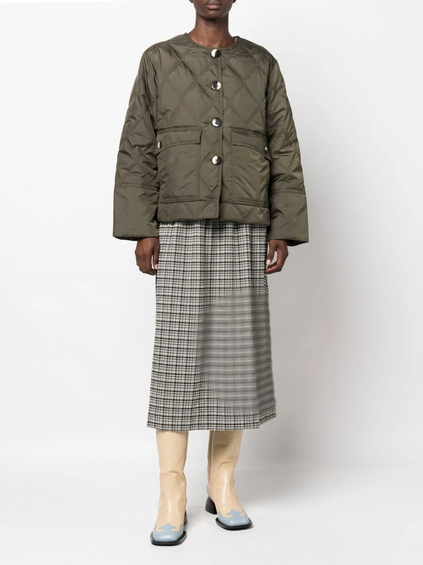 detachable-collar quilted jacket