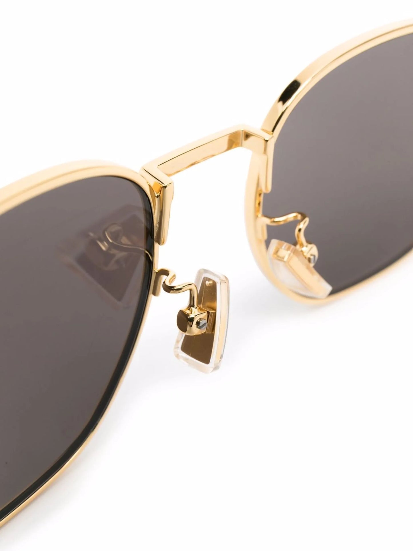 round-frame sunglasses