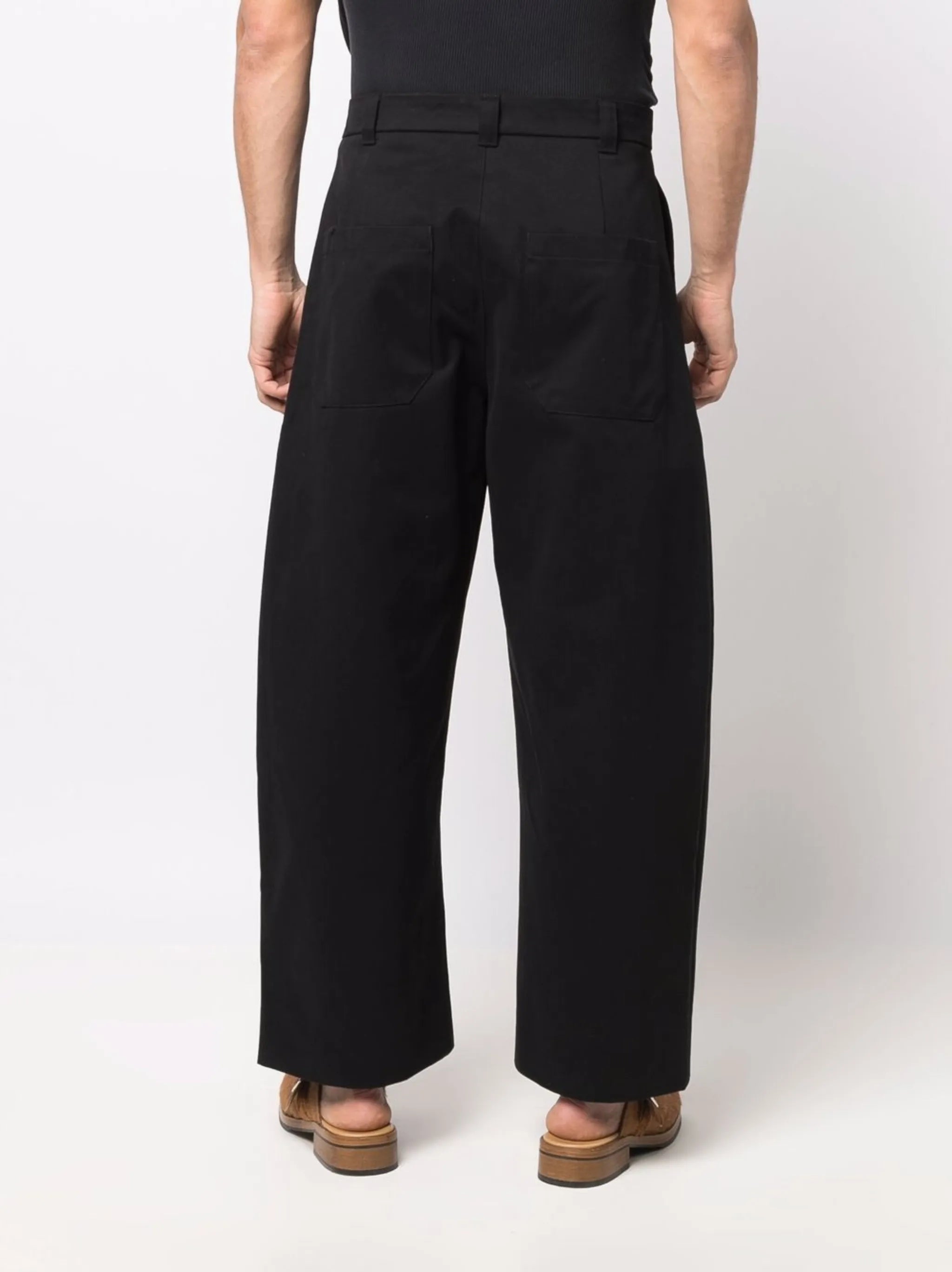 wide-leg high-waisted trousers
