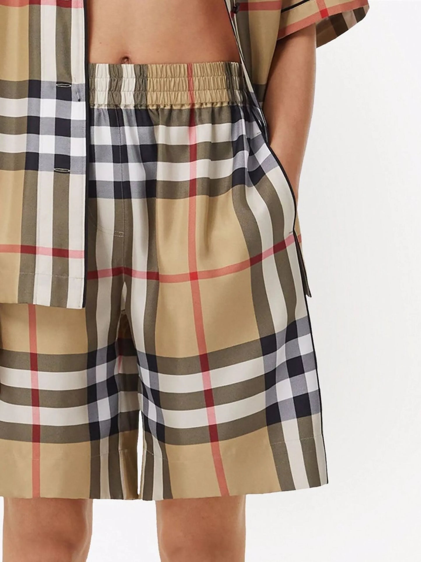 check-detail shorts