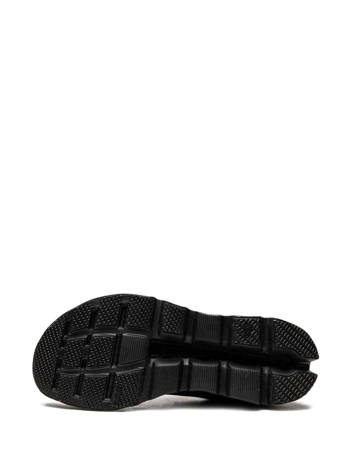 Cloudstratus low-top sneakers