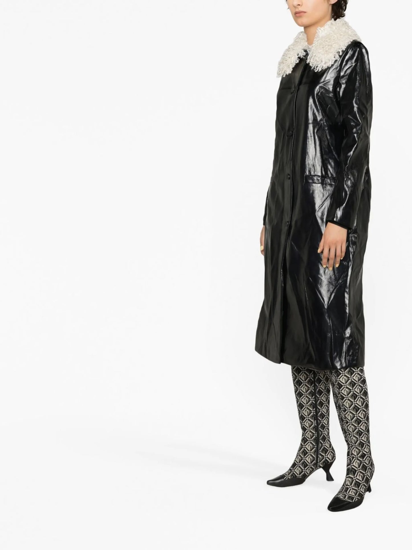 Varnishes faux-shearling collar coat