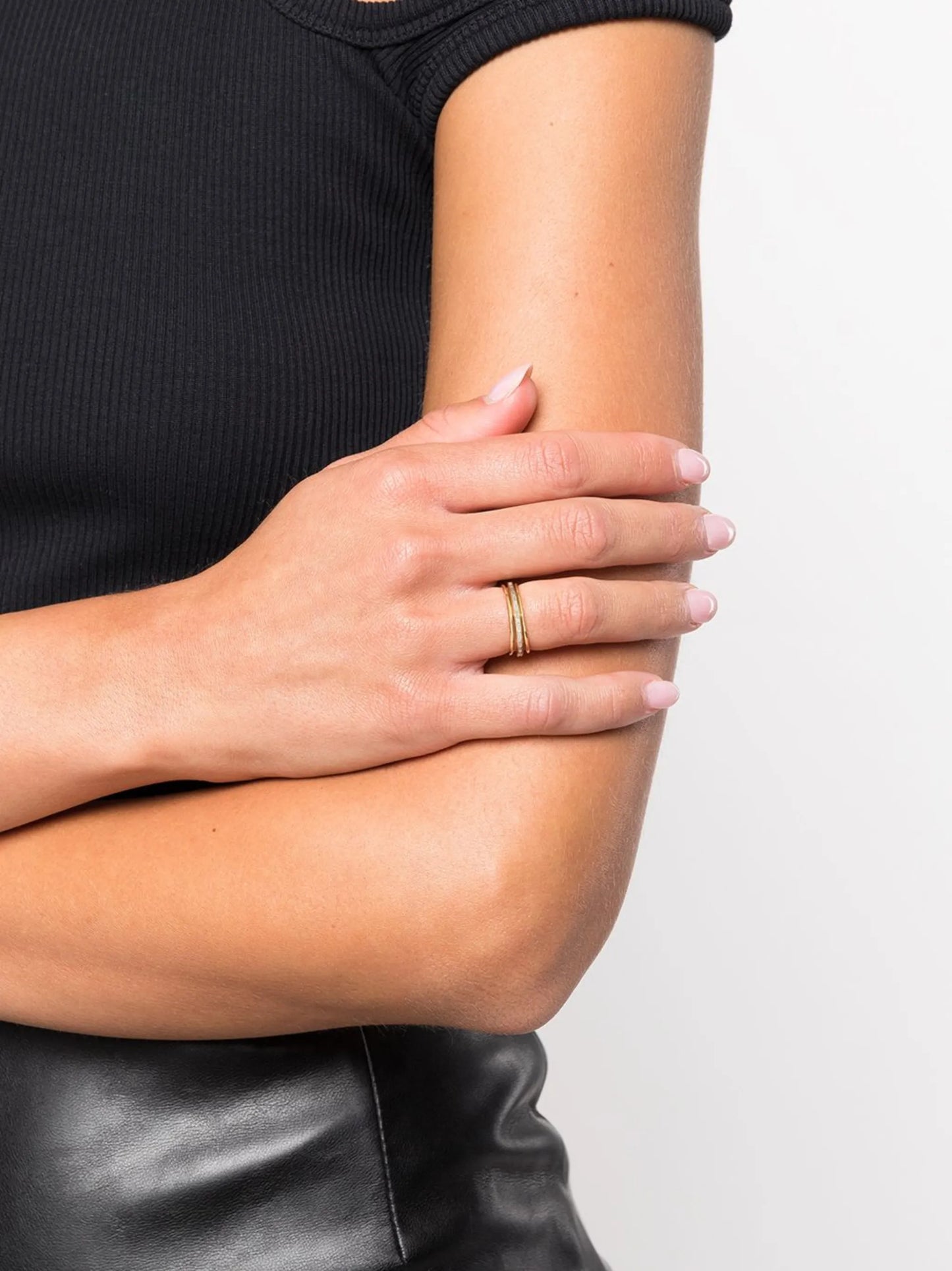 18kt yellow gold 3 link diamond ring