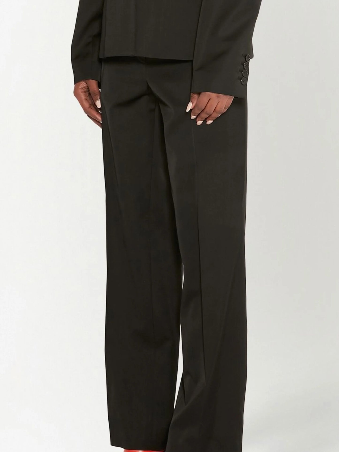 straight-leg trousers