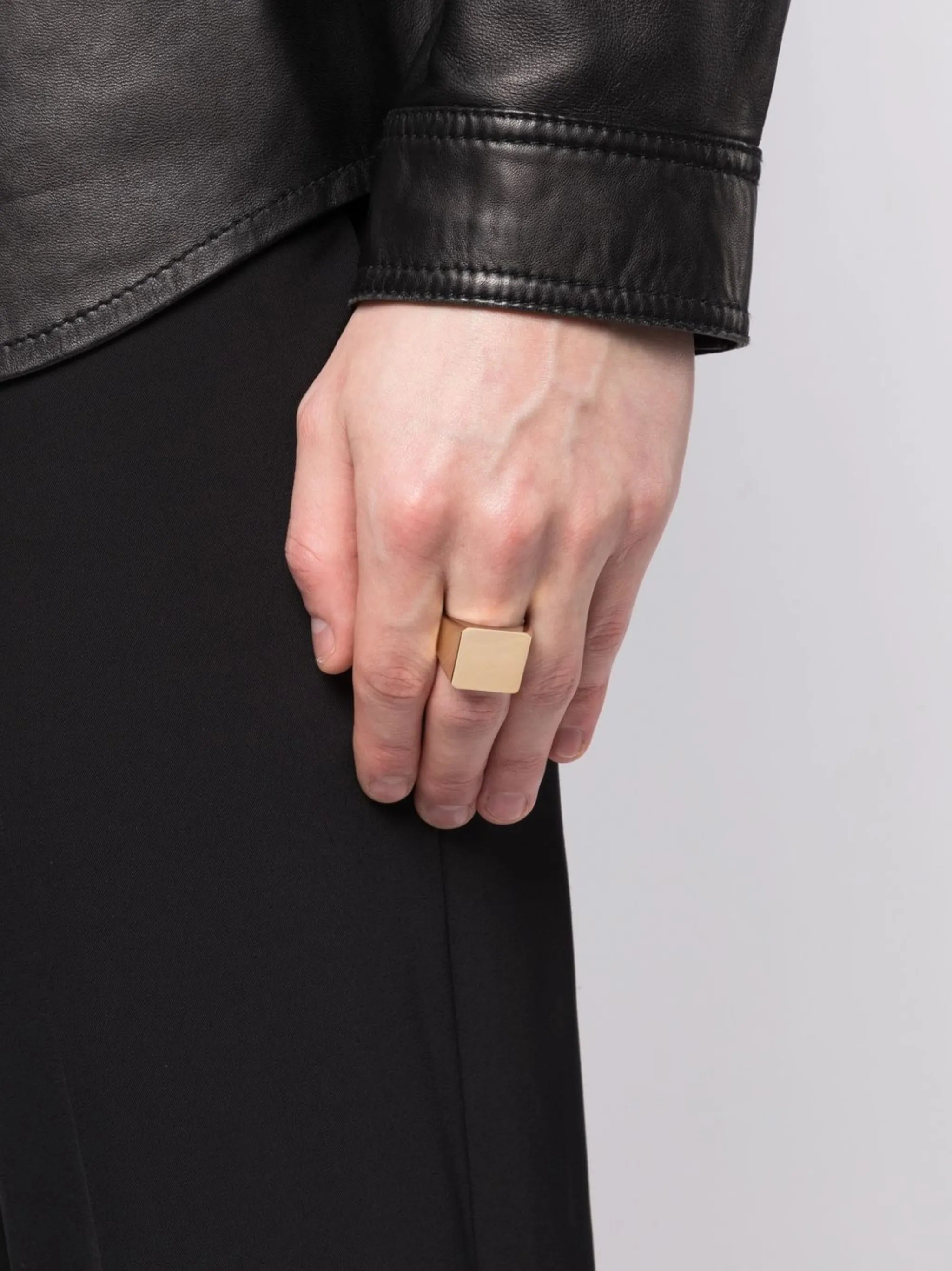 14kt yellow gold ring