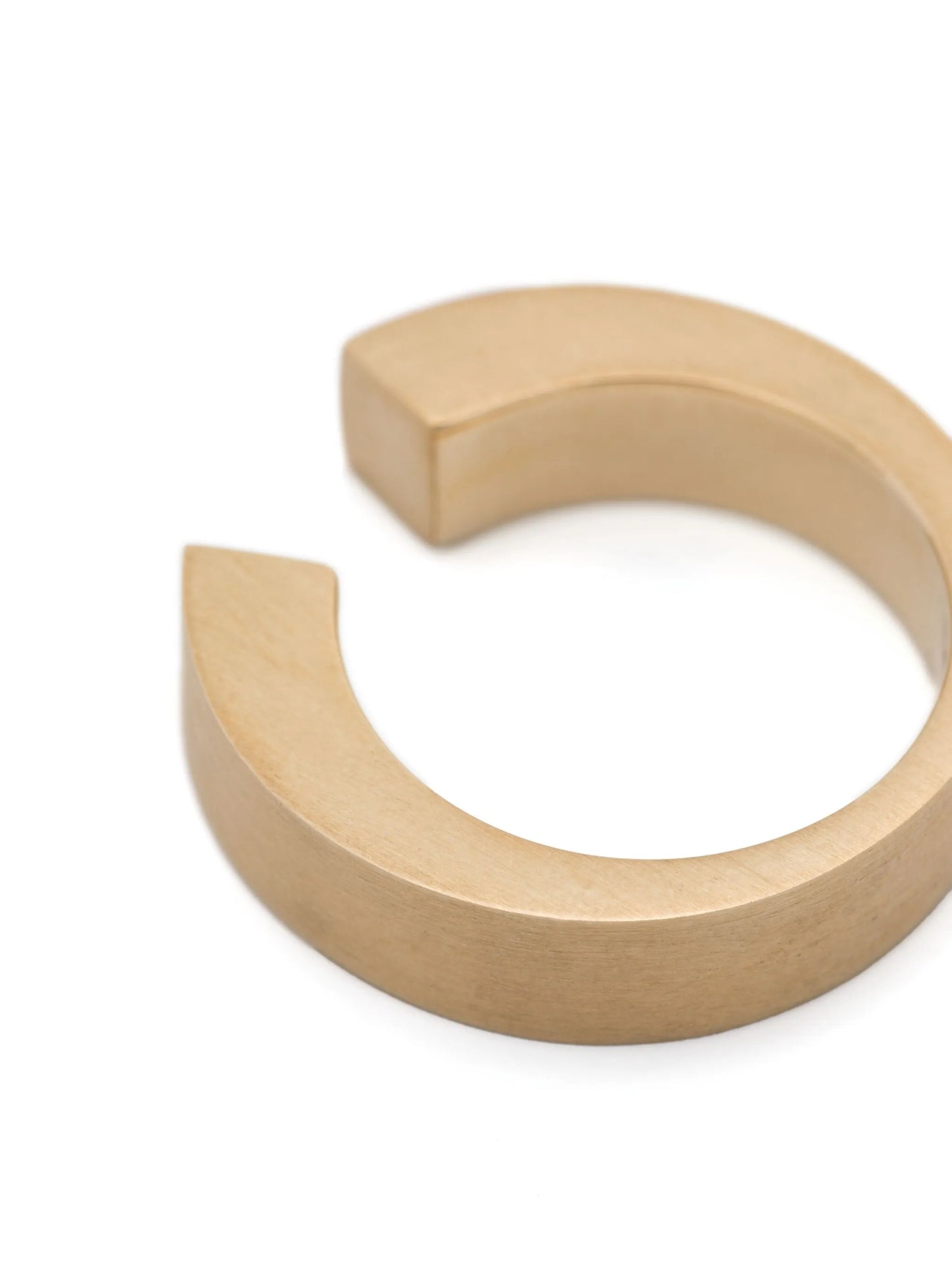 Gate ring