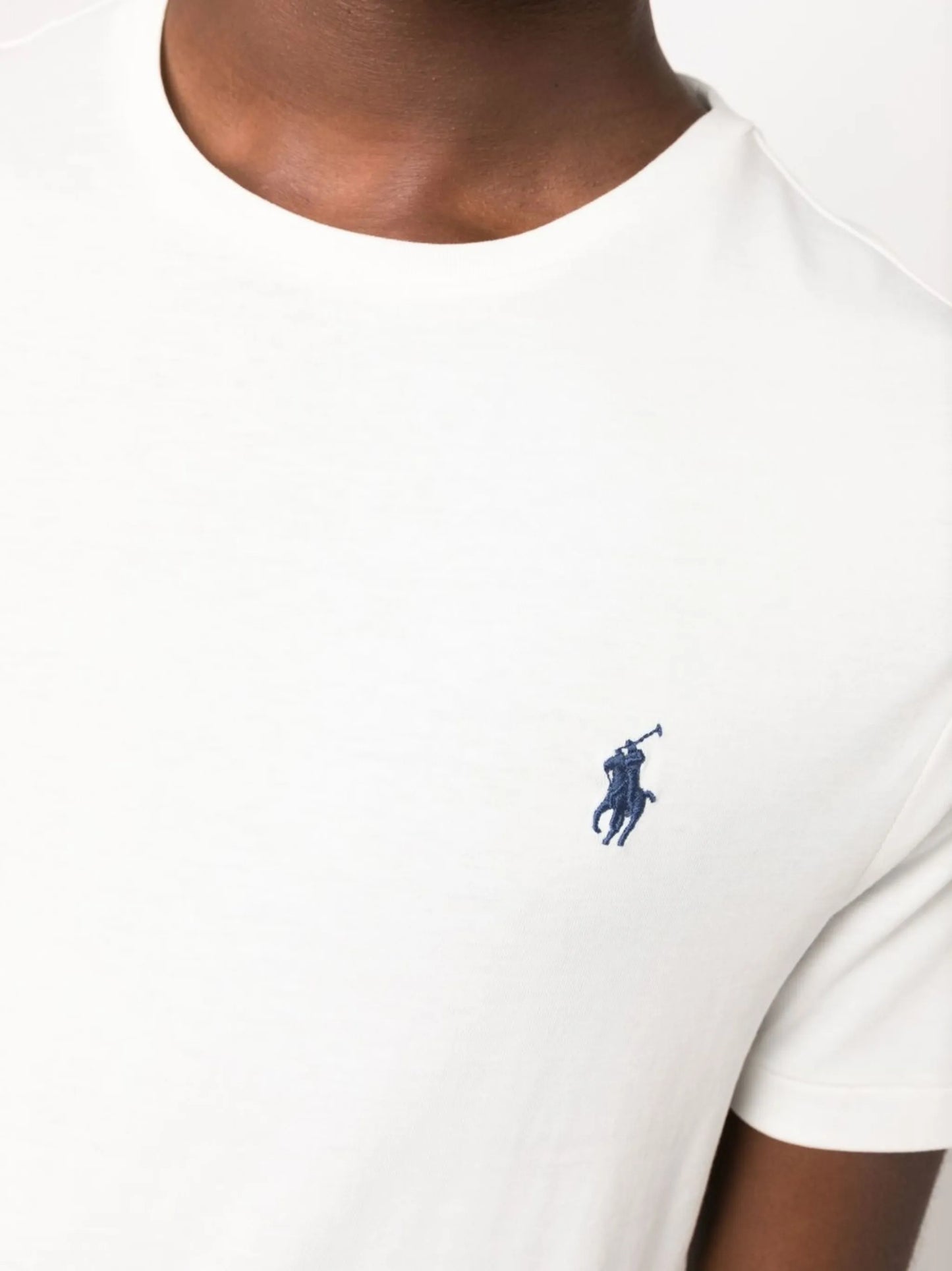 logo-embroidered T-shirt