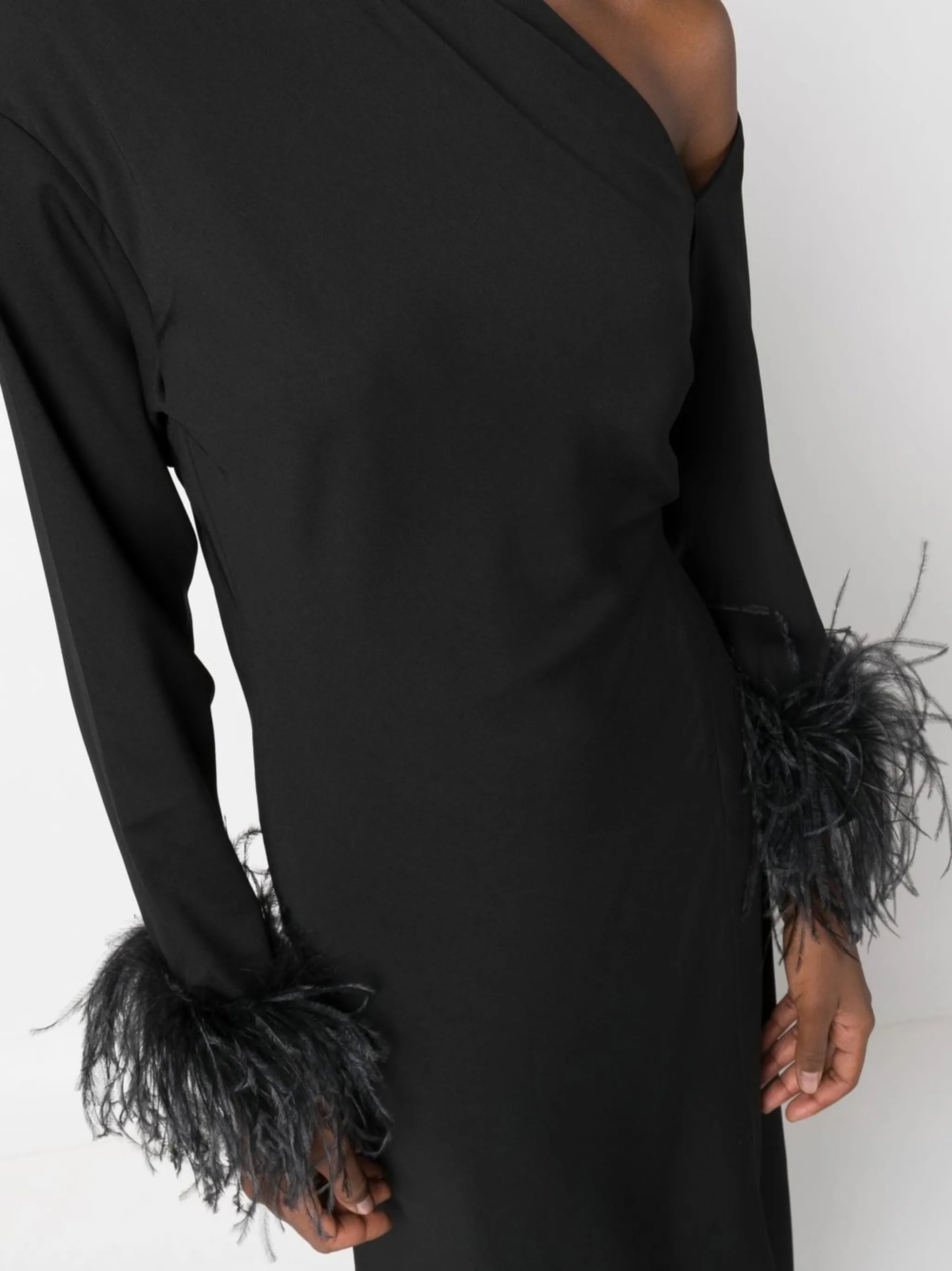 feather-trim one-shoulder dress