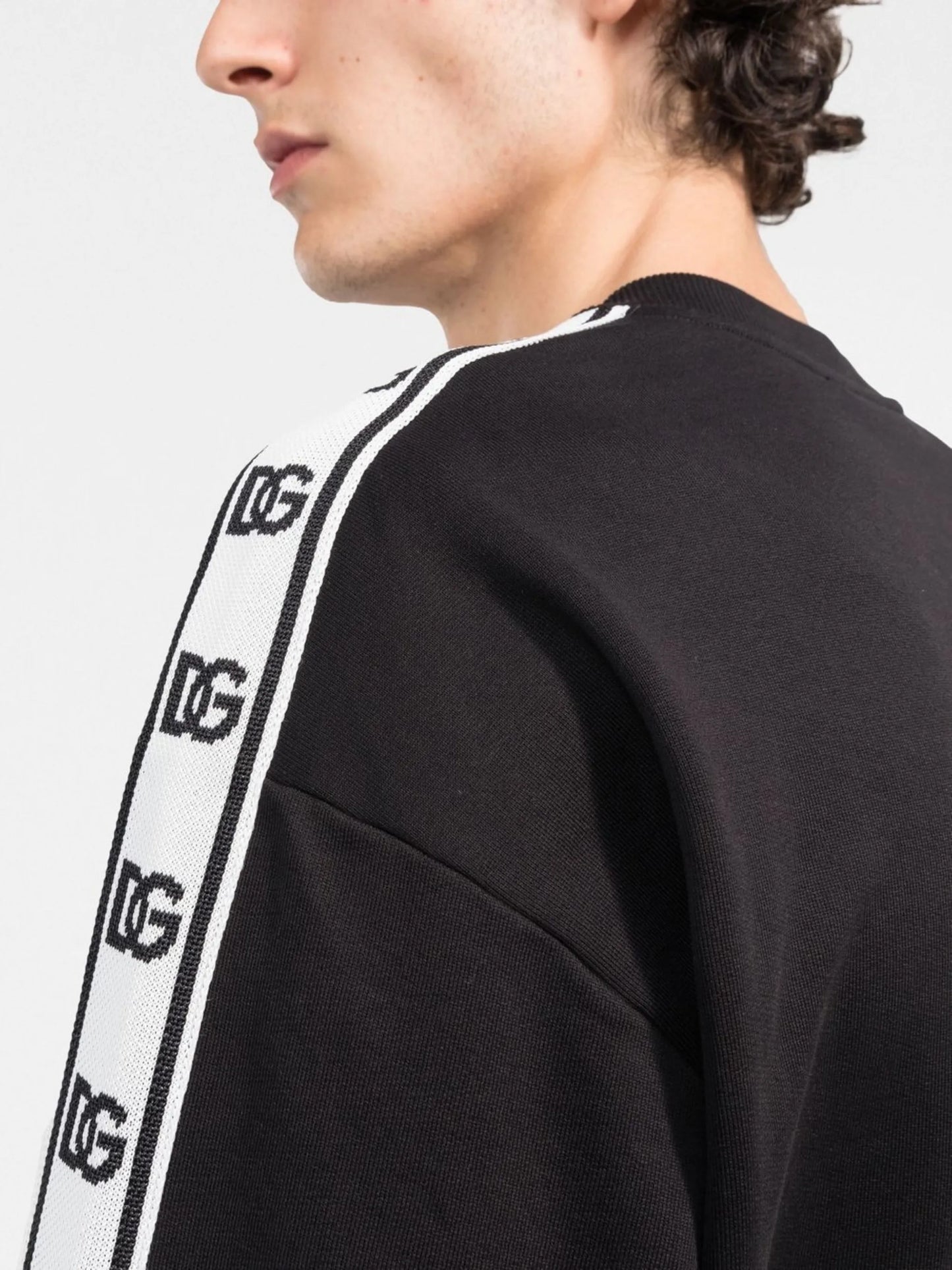 DG-tape sweatshirt