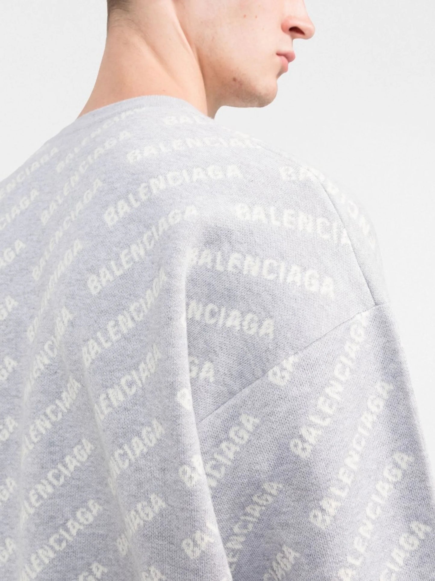 intarsia-logo crew-neck jumper