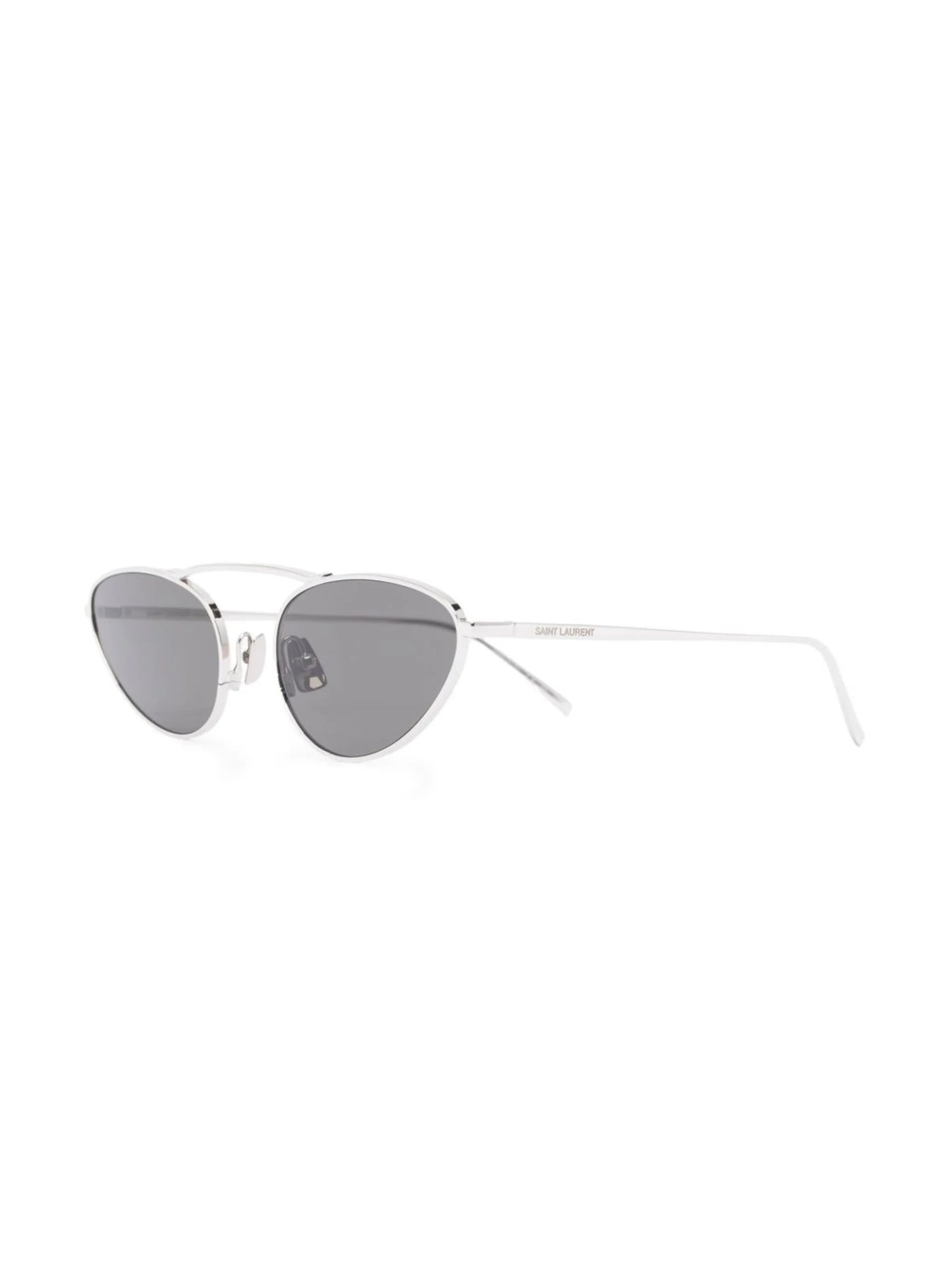 cat-eye tinted sunglasses