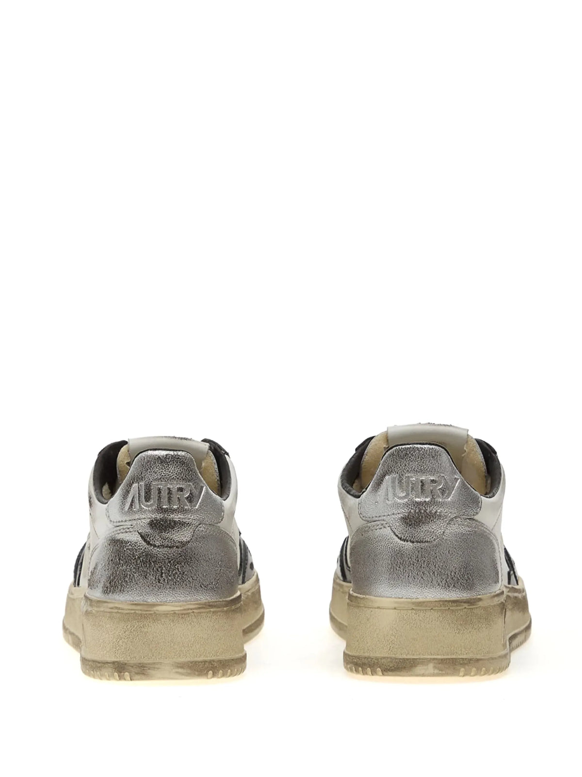 Medalist low-top sneakers
