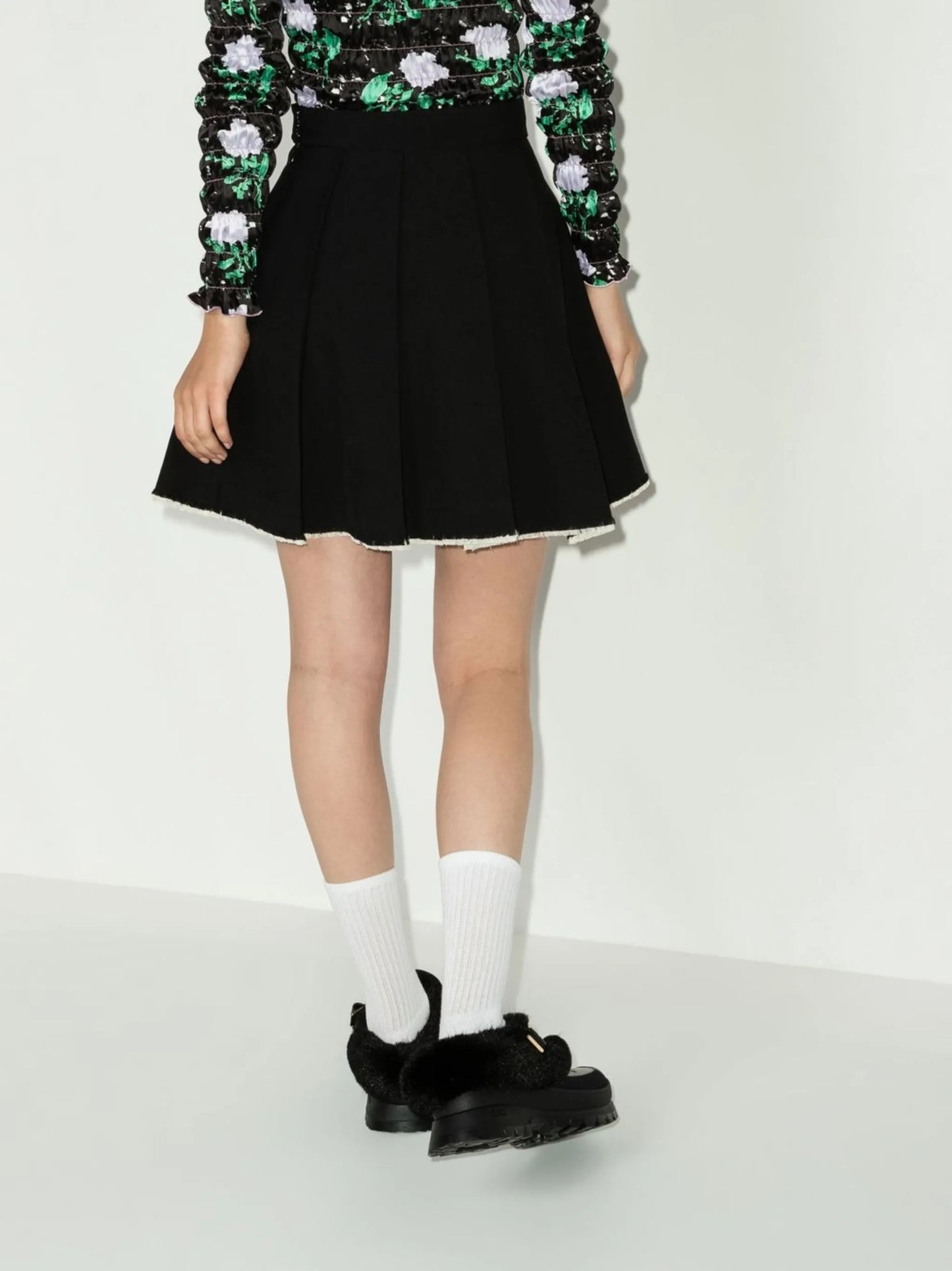 pleated raw-hem skirt