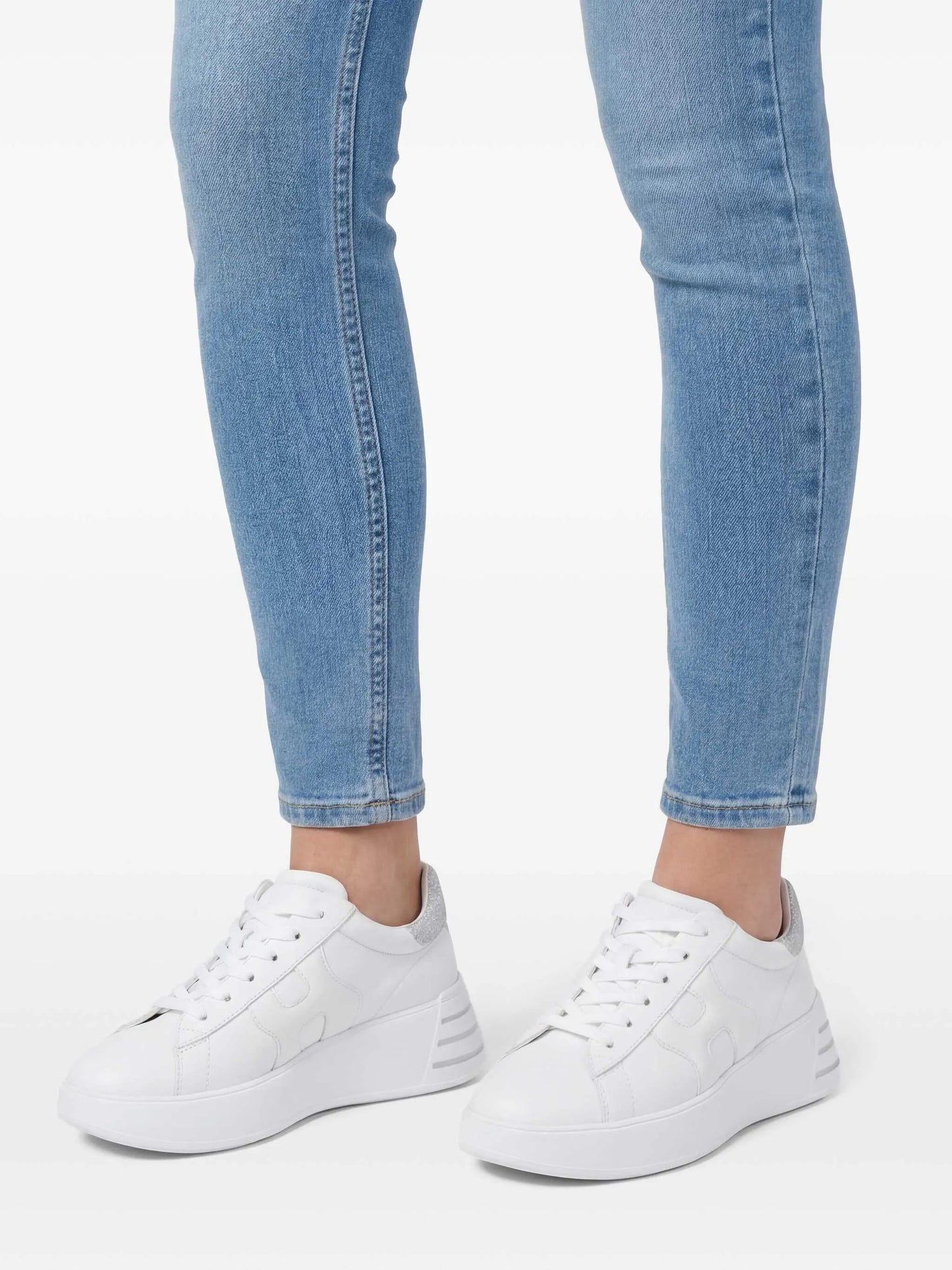 logo-patch chunky-sole sneakers