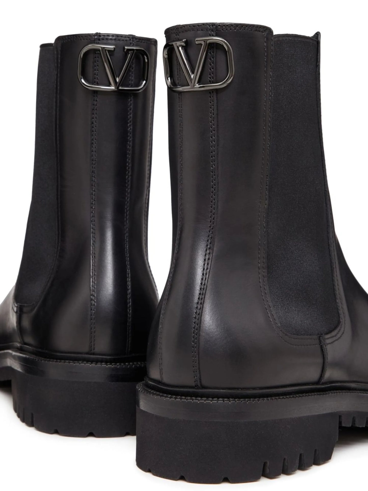 VLogo Signature Chelsea boots