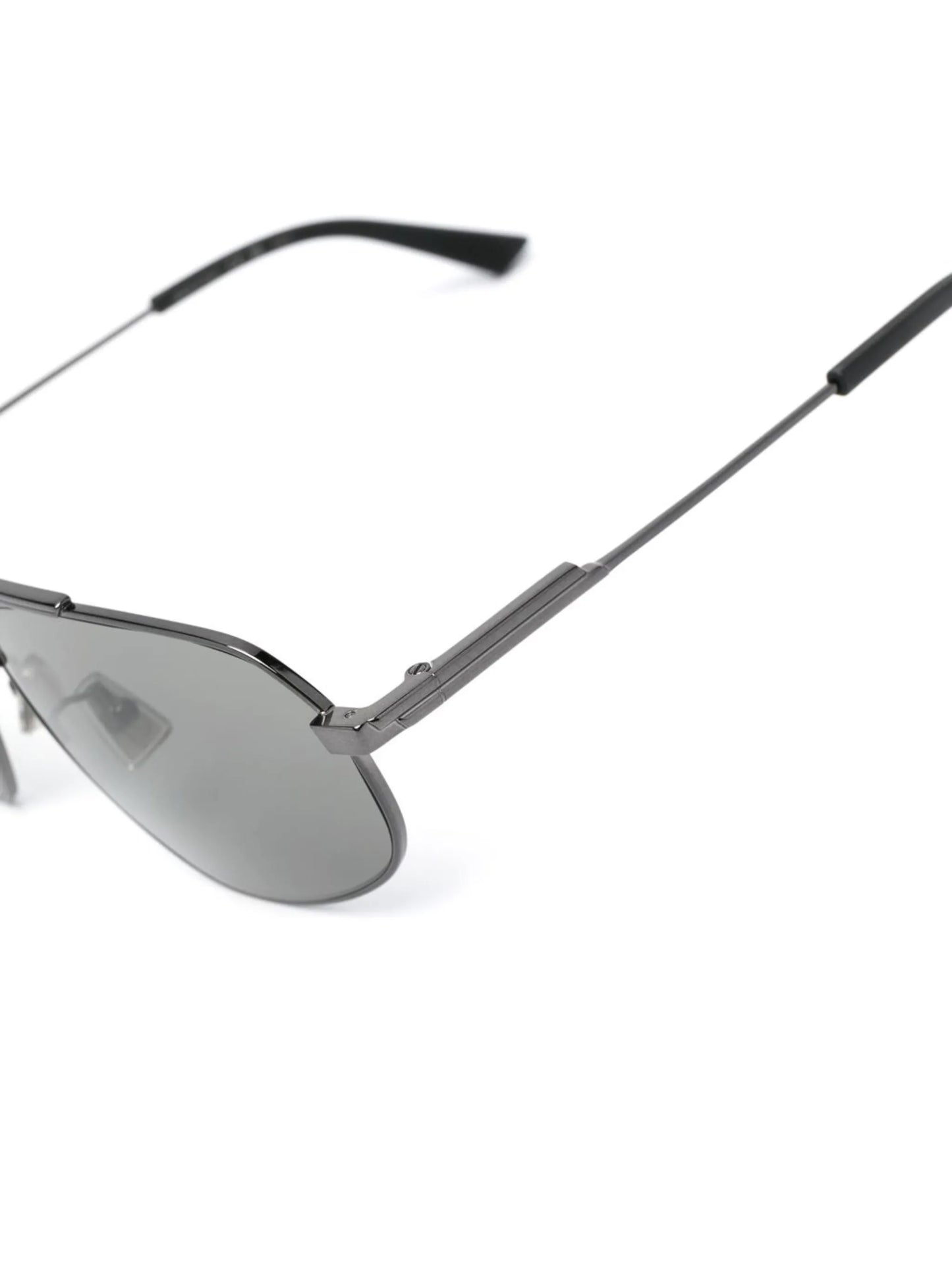 pilot frame sunglasses