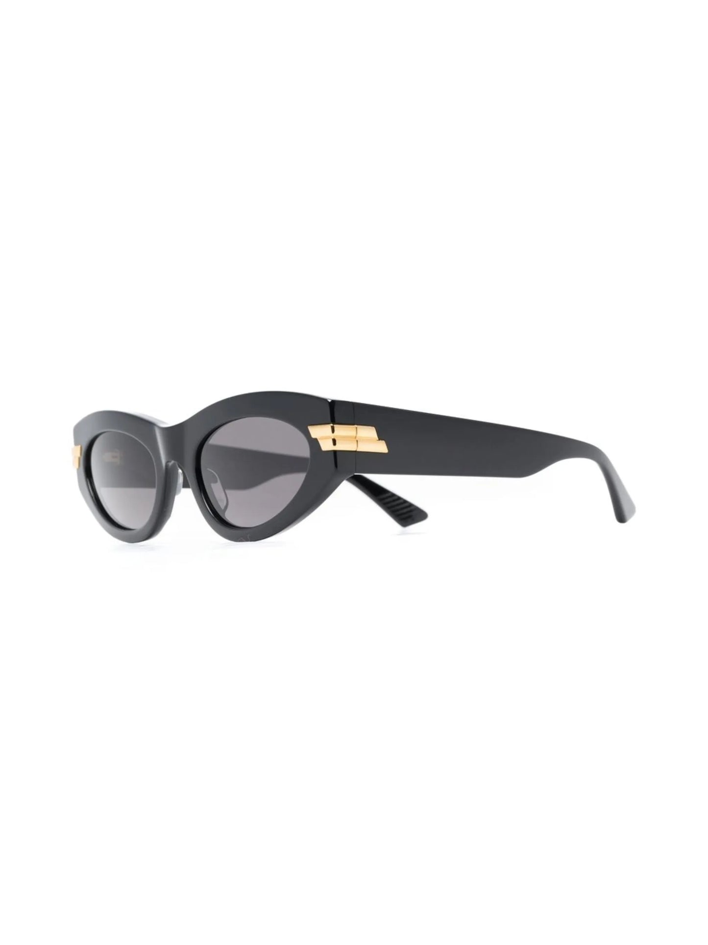 cat-eye sunglasses