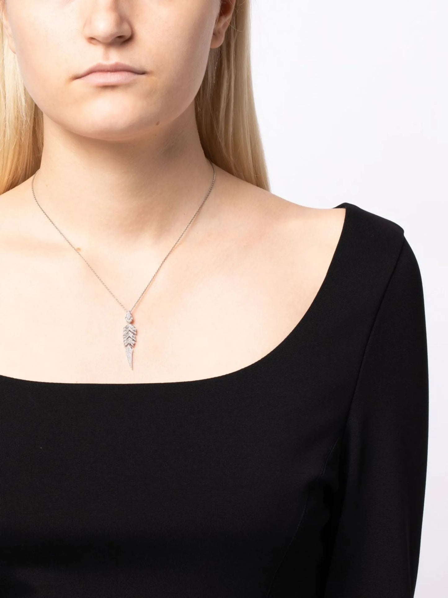 18kt white gold Magnipheasant diamond pendant necklace