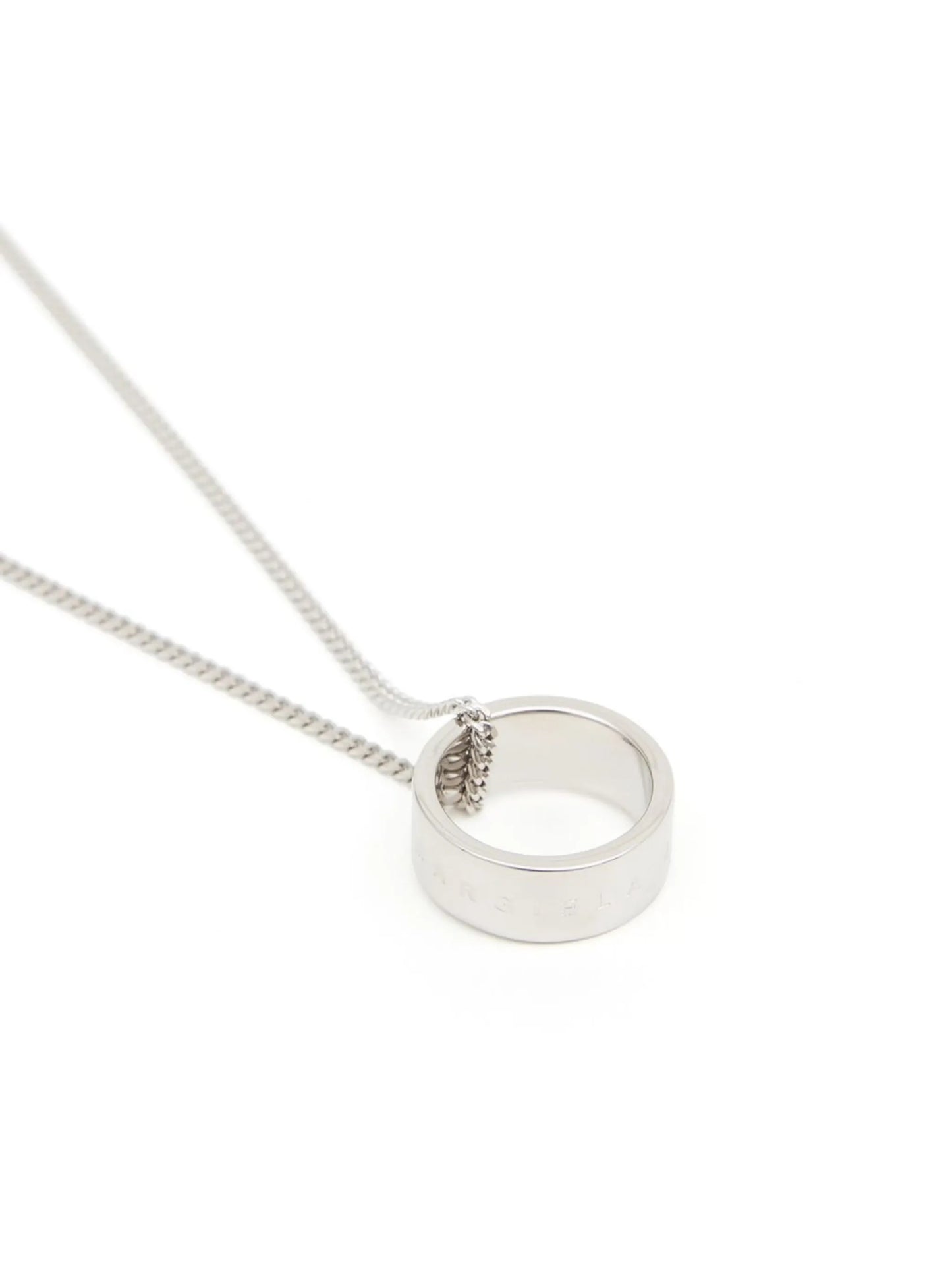 Minimal engraved pendant necklace