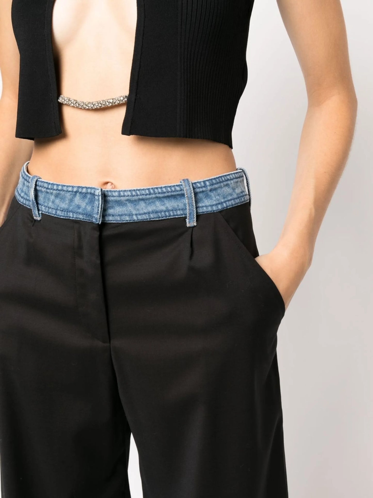 contrast-waistband wide-leg trousers