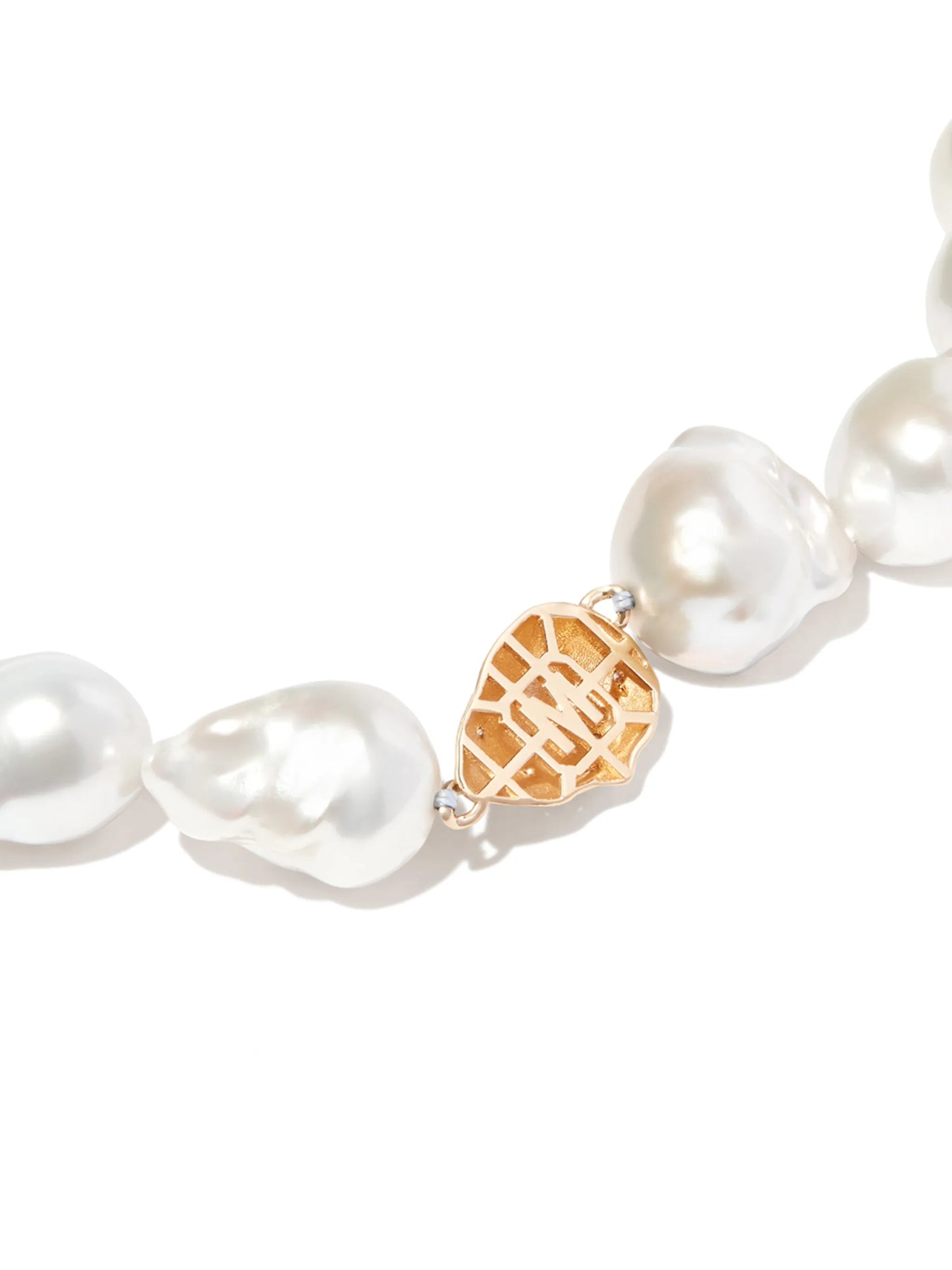 14kt yellow gold pearl necklace