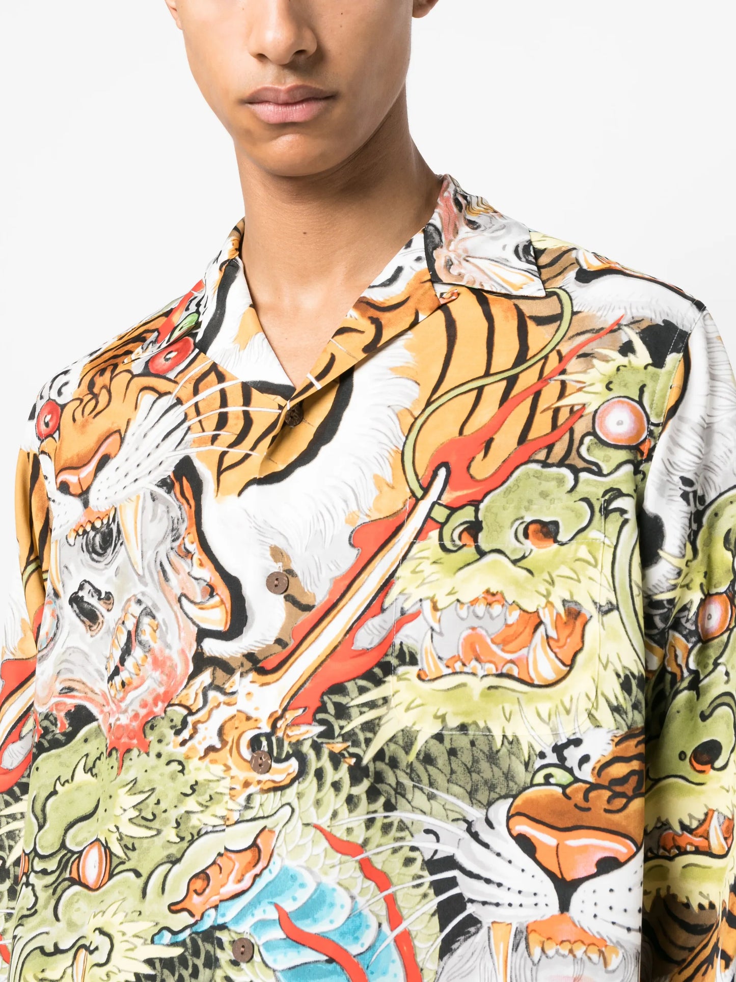 graphic-print shirt