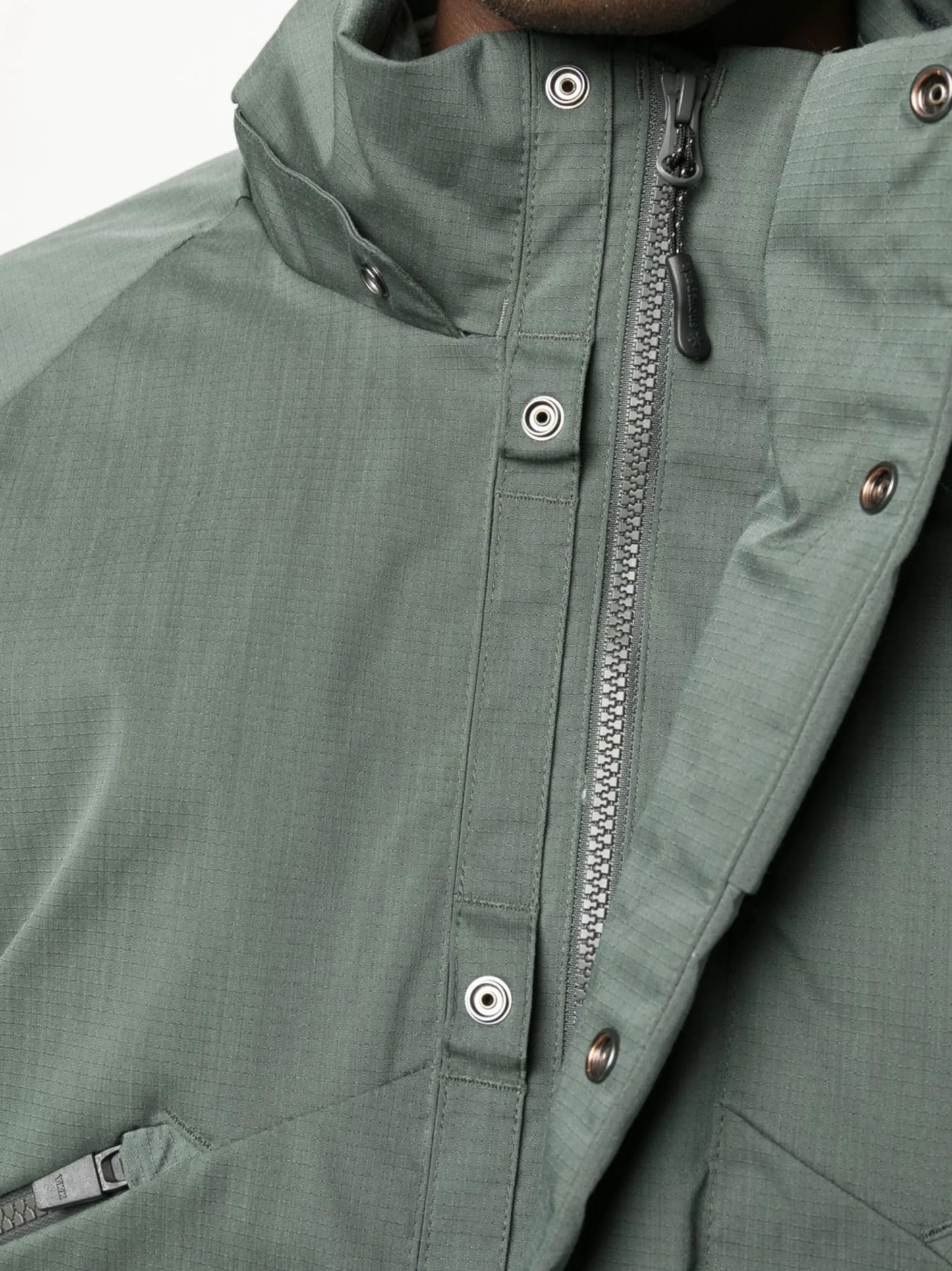 2L hooded performance jacket