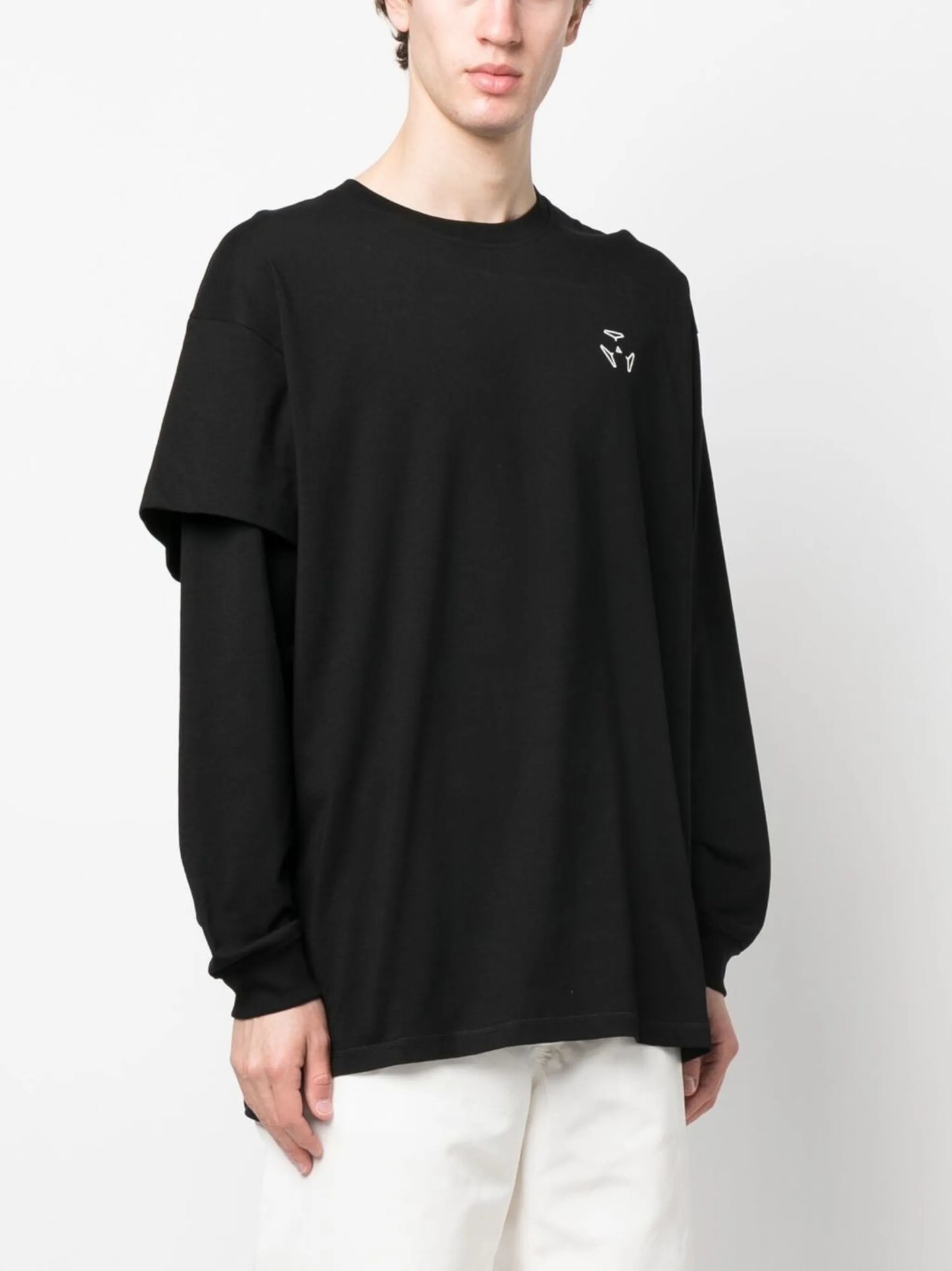 graphic-print asymmetric-sleeve T-shirt
