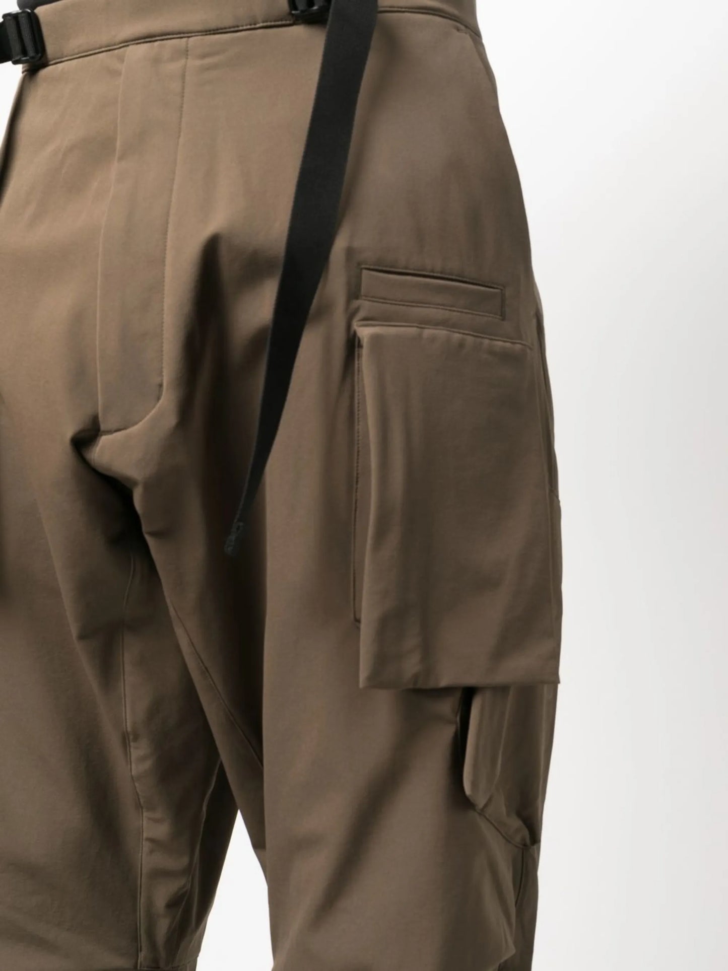 cropped cargo trousers