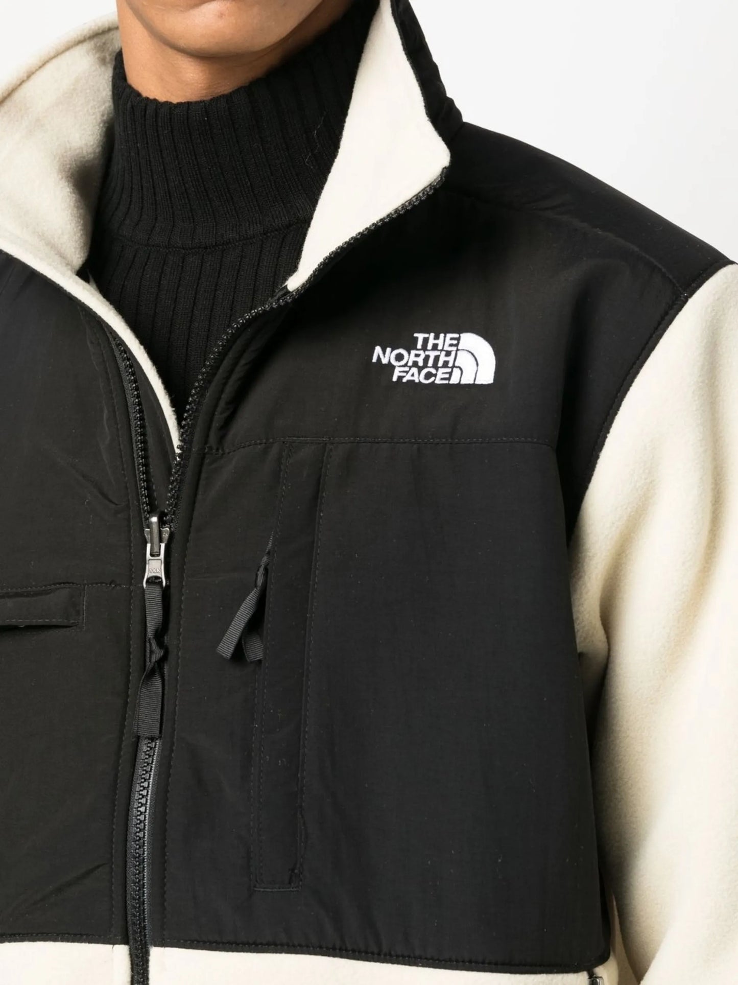 embroidered-logo zipped jacket