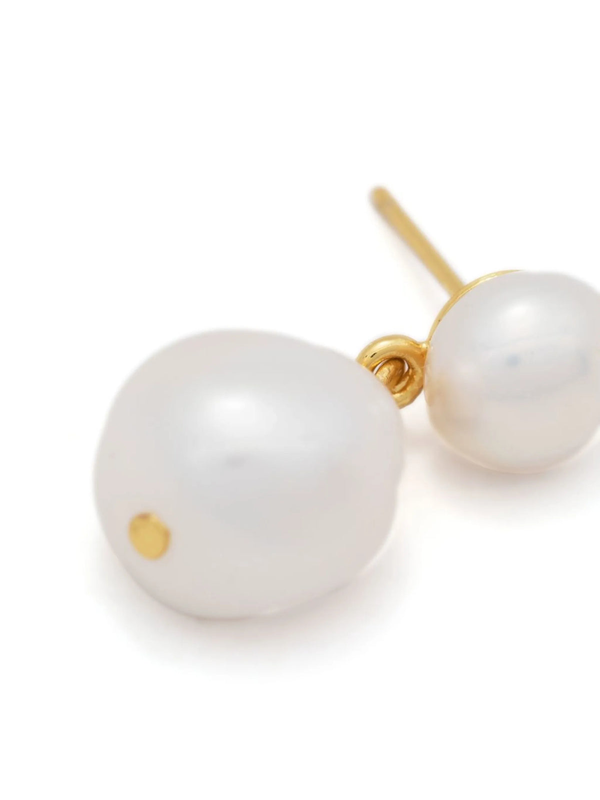 pearl drop stud earring