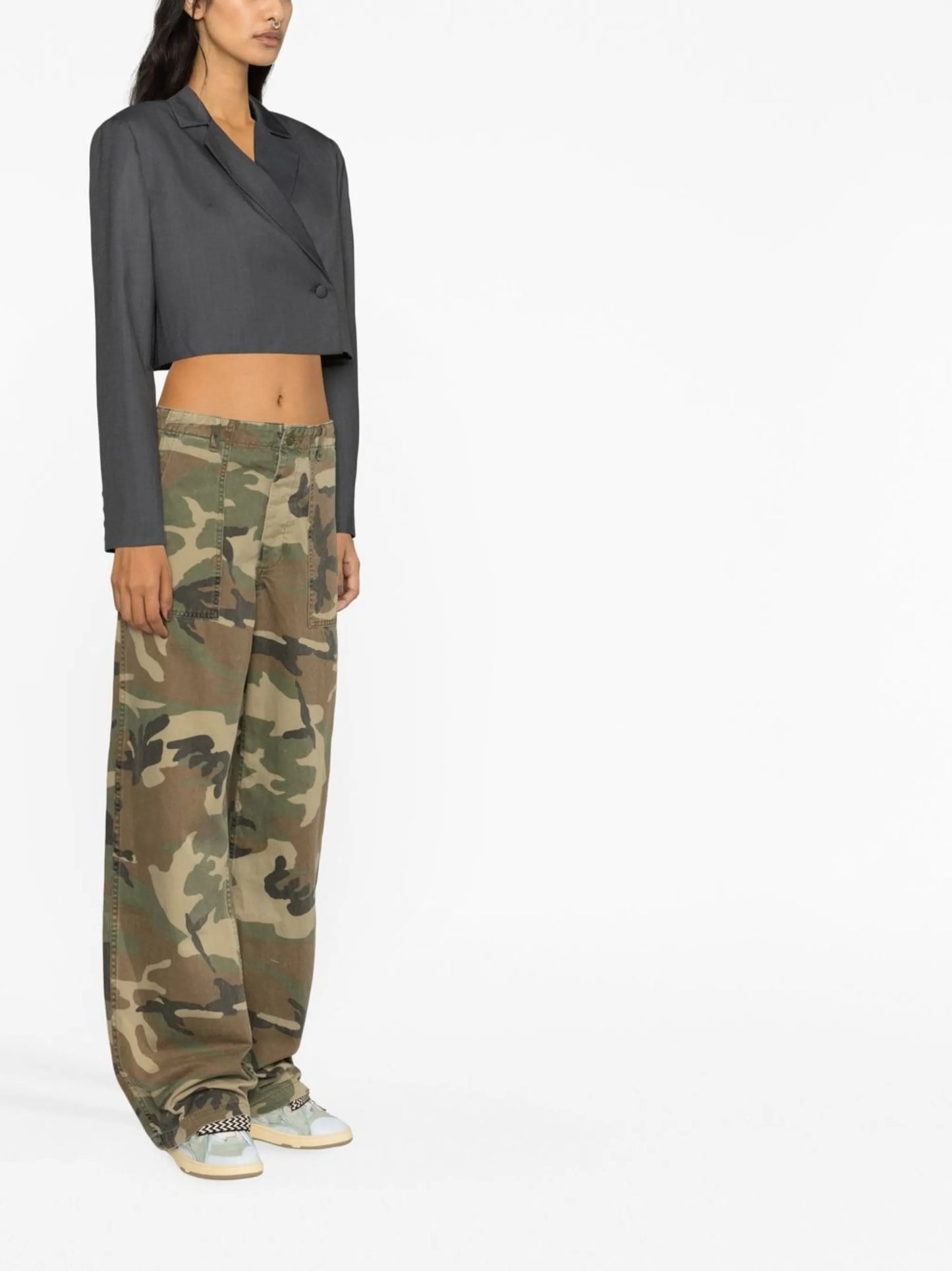 wide-leg camouflage-print trousers