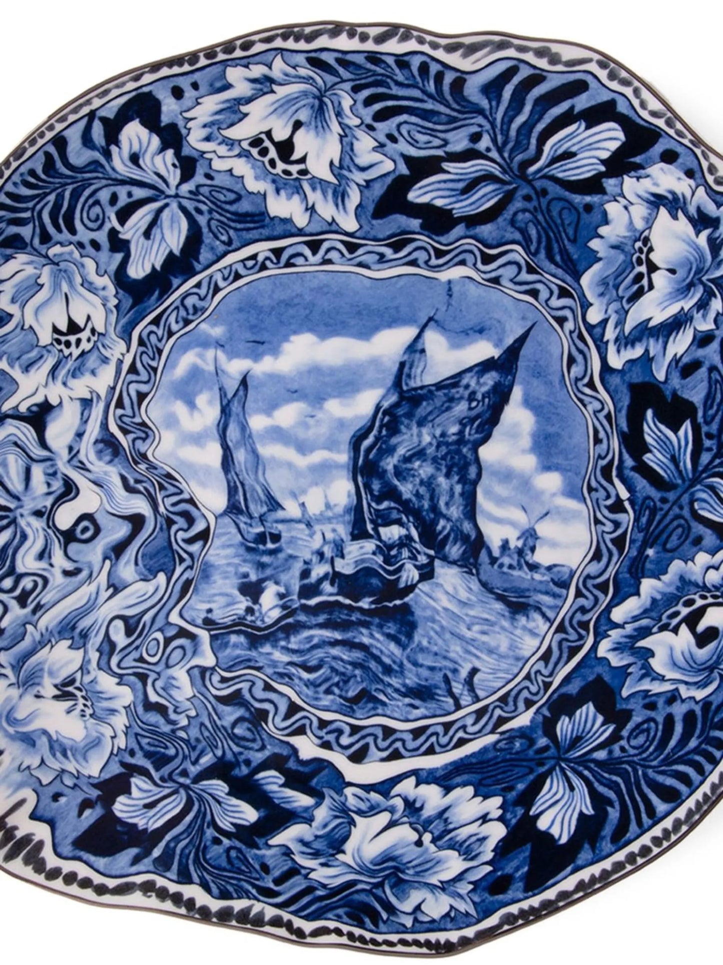 Classics on Acid Maastricht Ship dinner plate