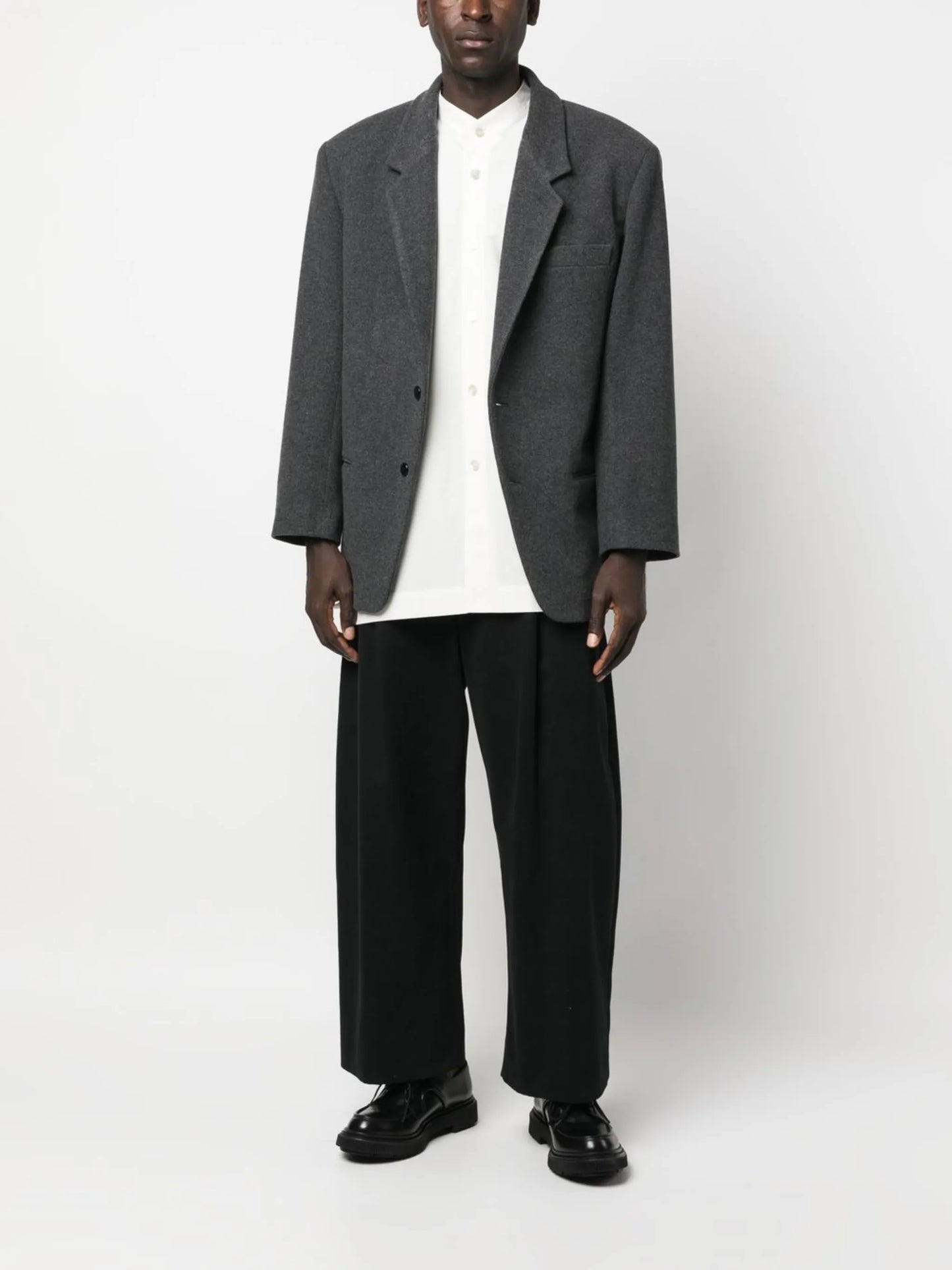 boxy single-breasted blazer
