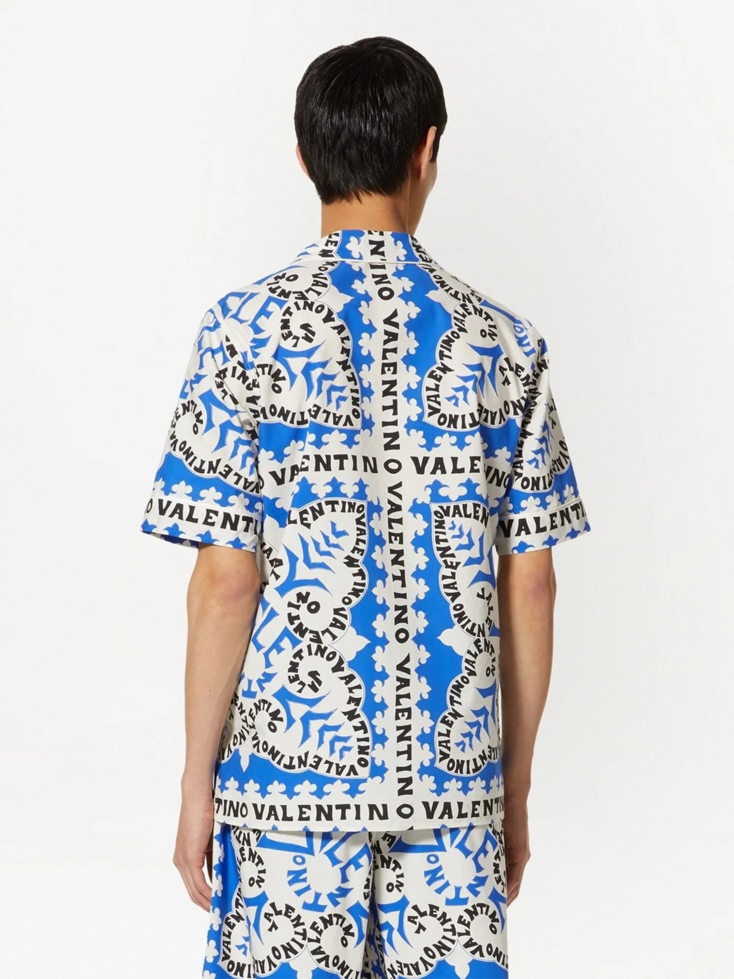 short-sleeve shirt