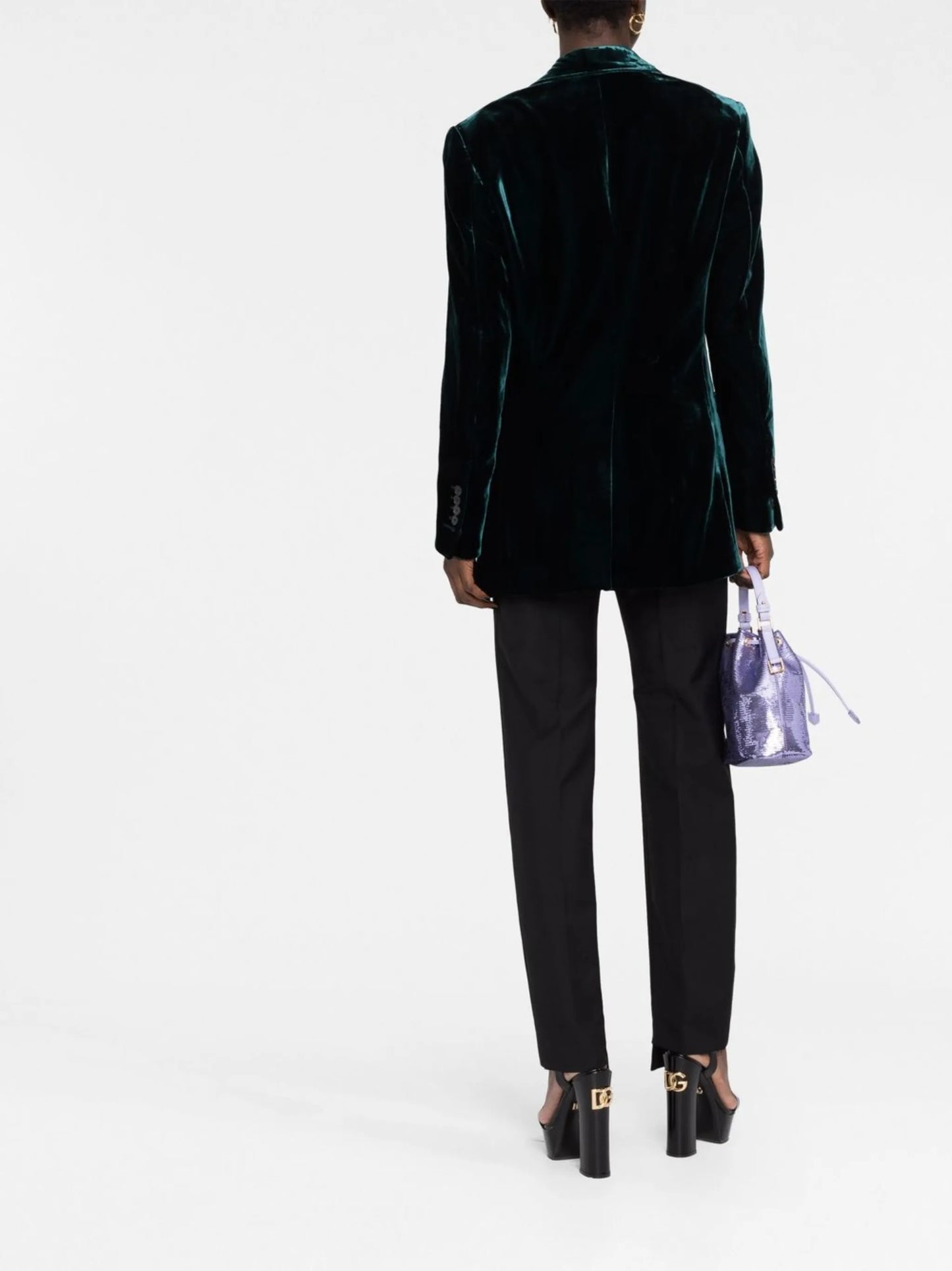 peak-lapel single-breasted blazer